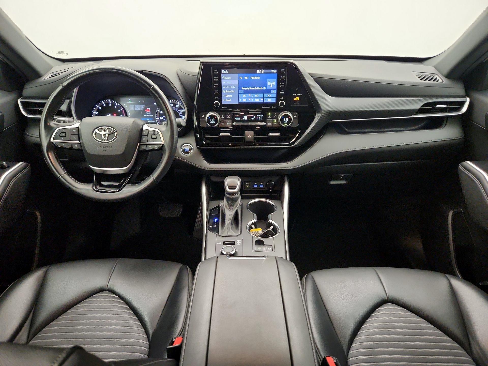 Thumbnail: 2022 Toyota Highlander - 9