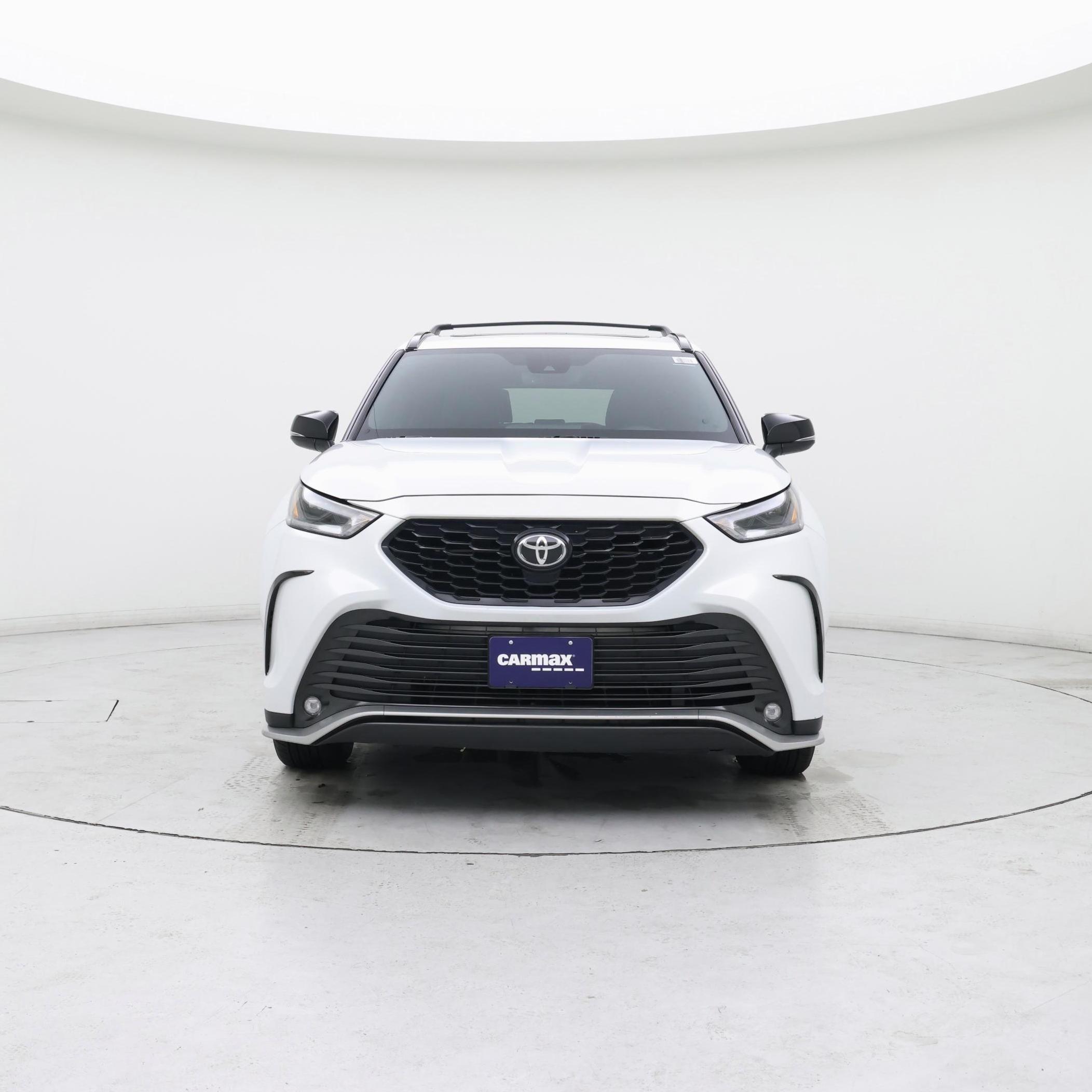 Thumbnail: 2022 Toyota Highlander - 5