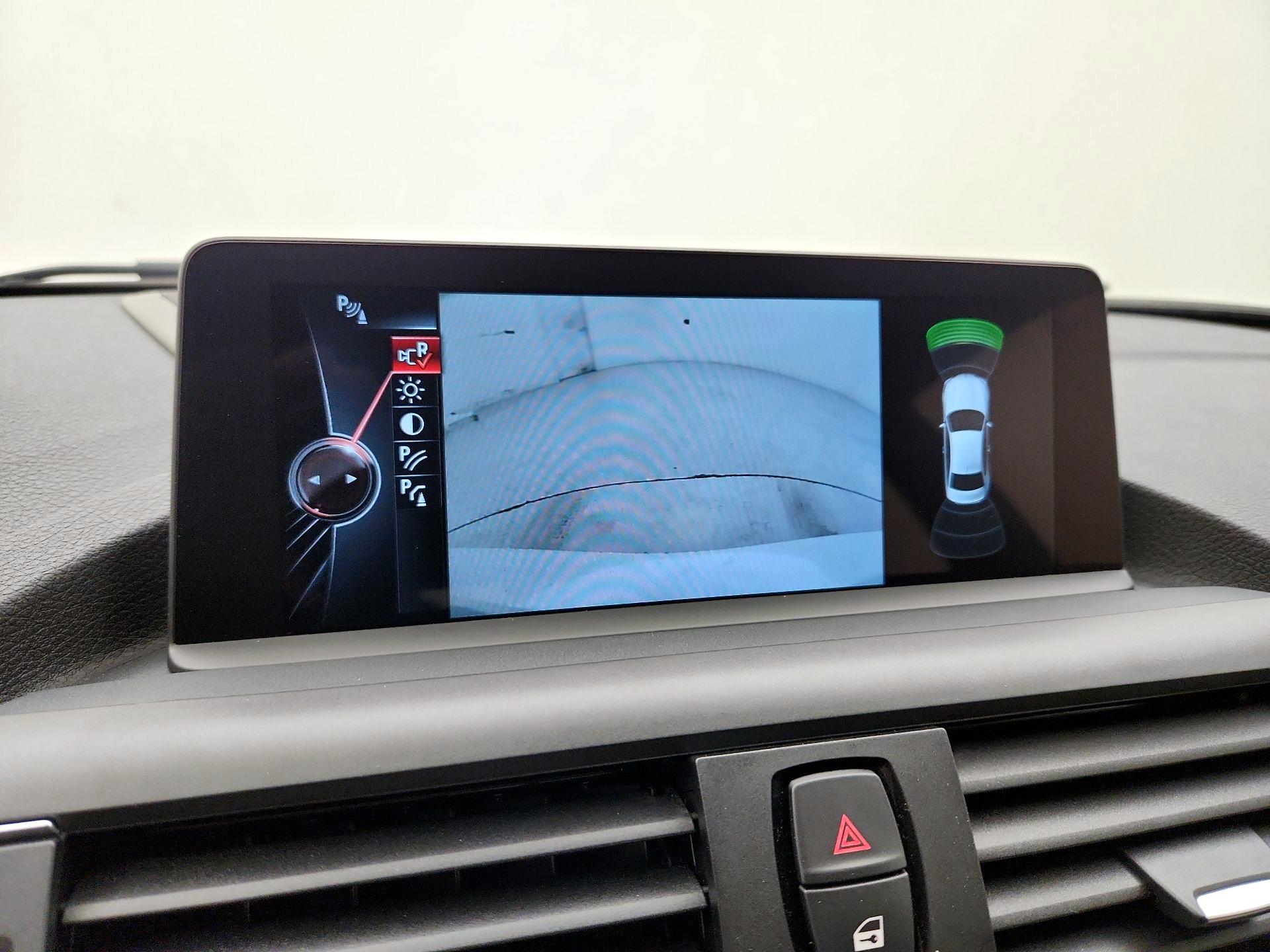 Thumbnail: 2016 BMW 2 Series - 15