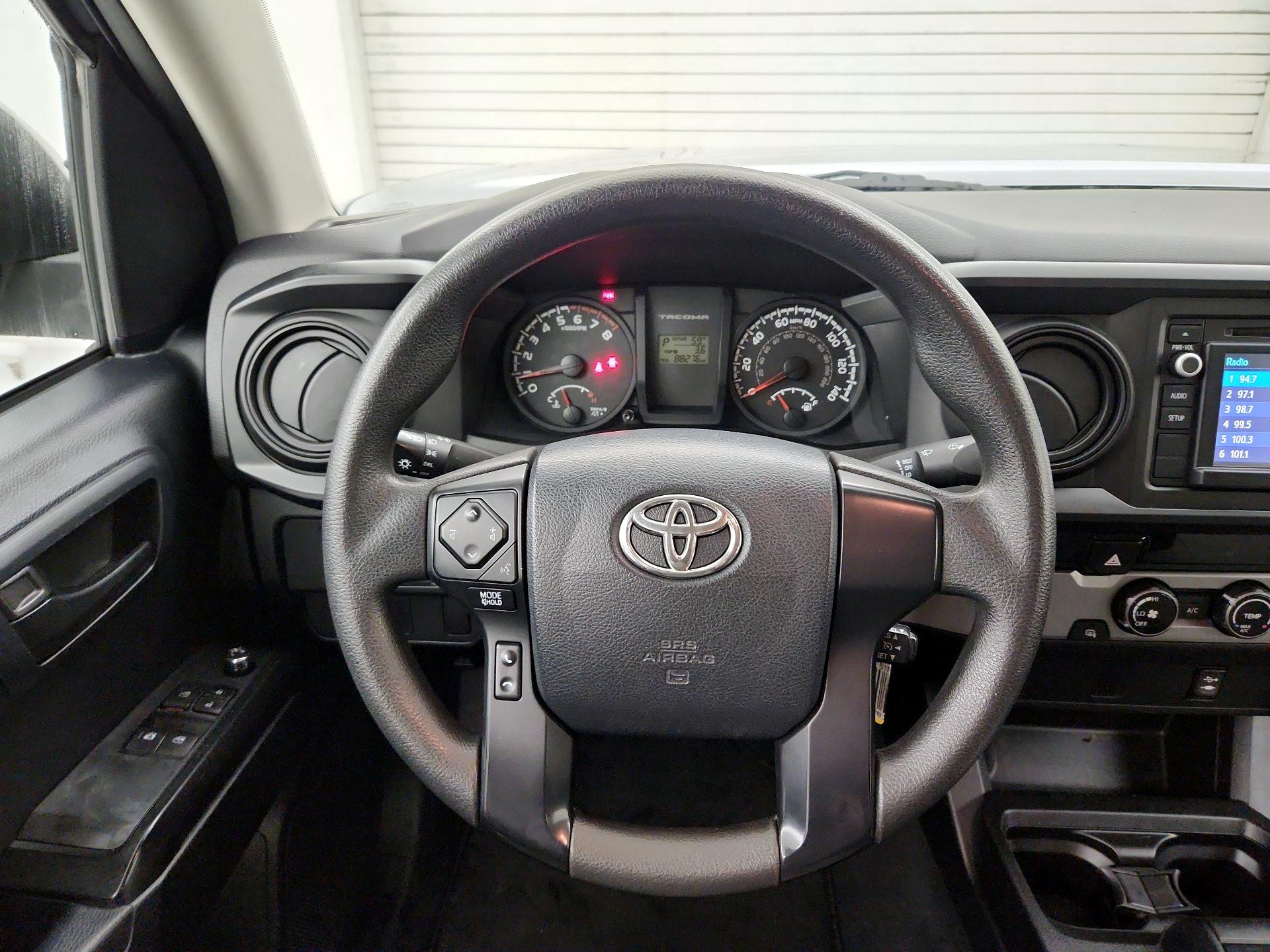 Thumbnail: 2016 Toyota Tacoma - 10