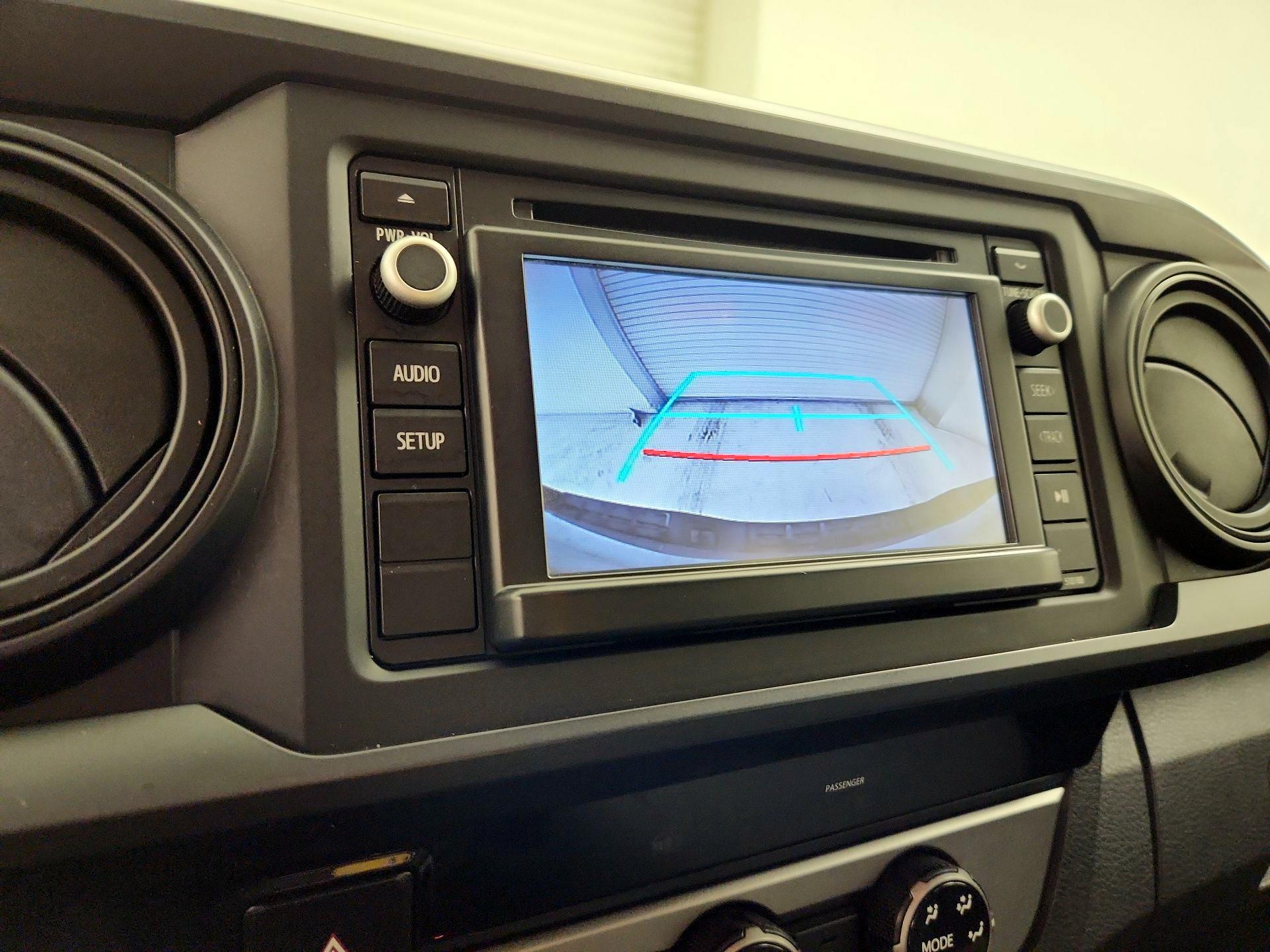 Thumbnail: 2016 Toyota Tacoma - 13