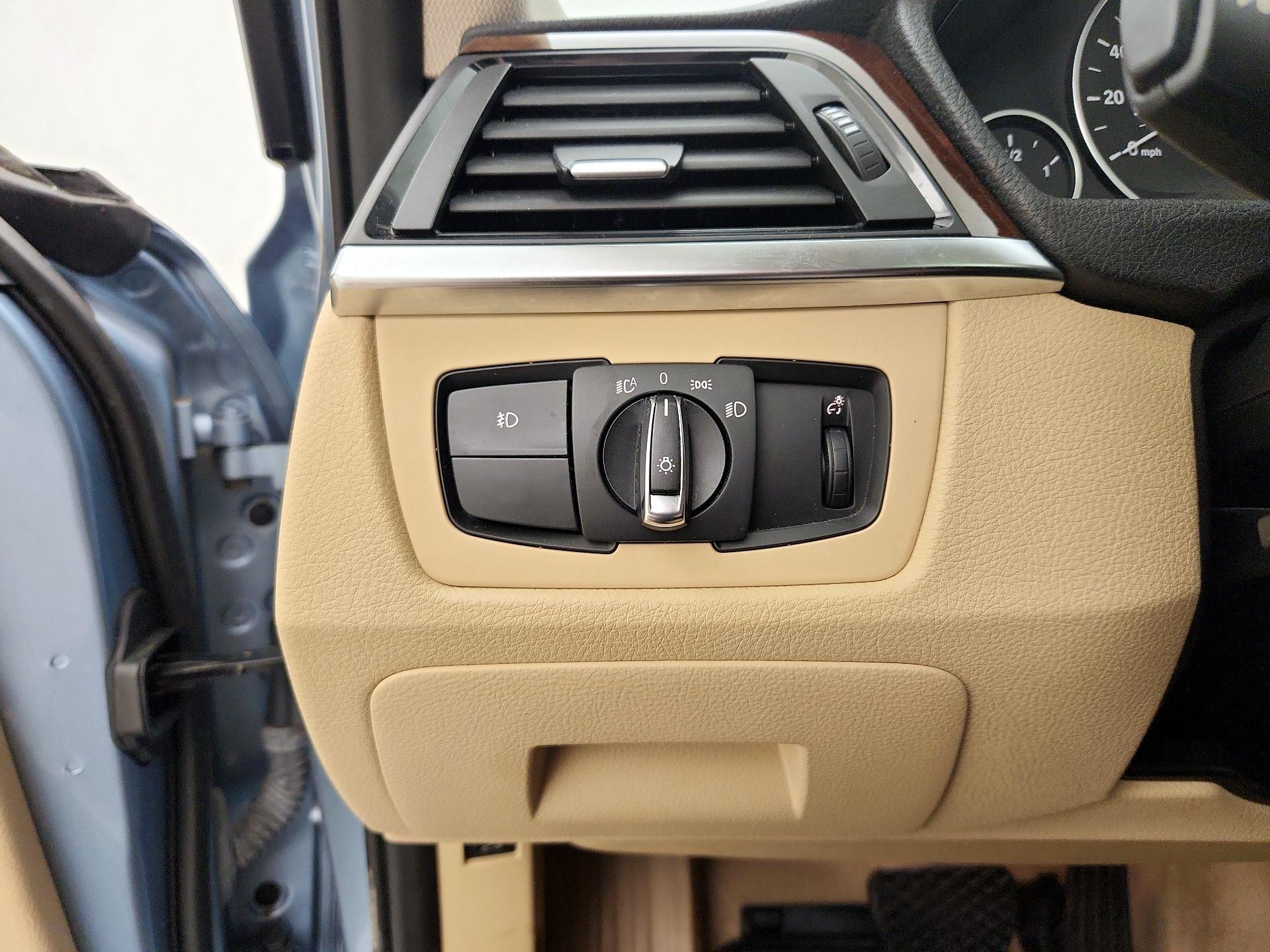 Thumbnail: 2014 BMW 3 Series - 13