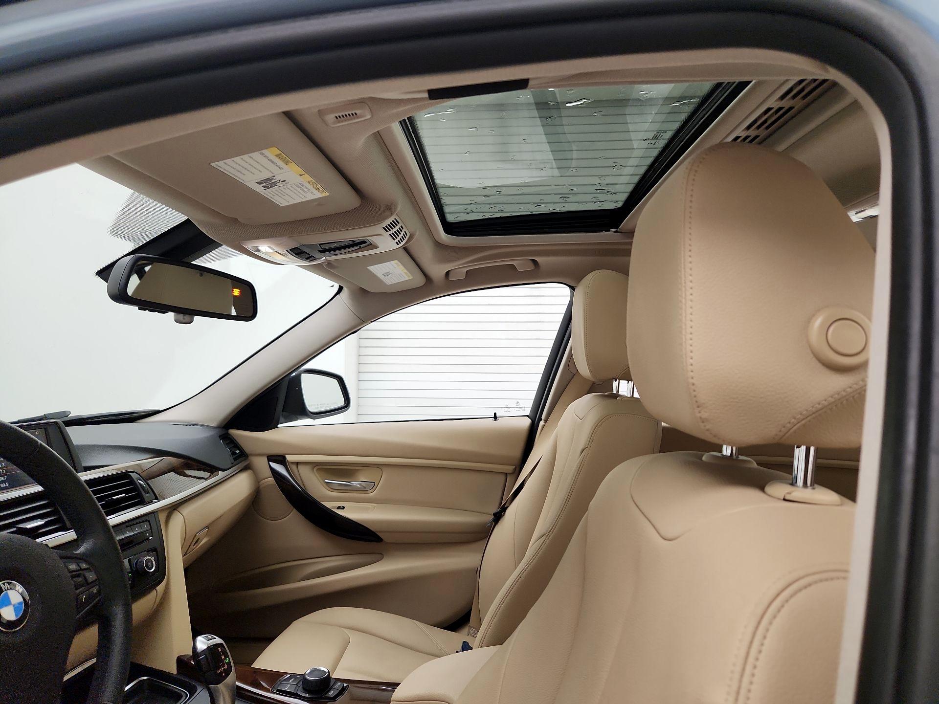 Thumbnail: 2014 BMW 3 Series - 18