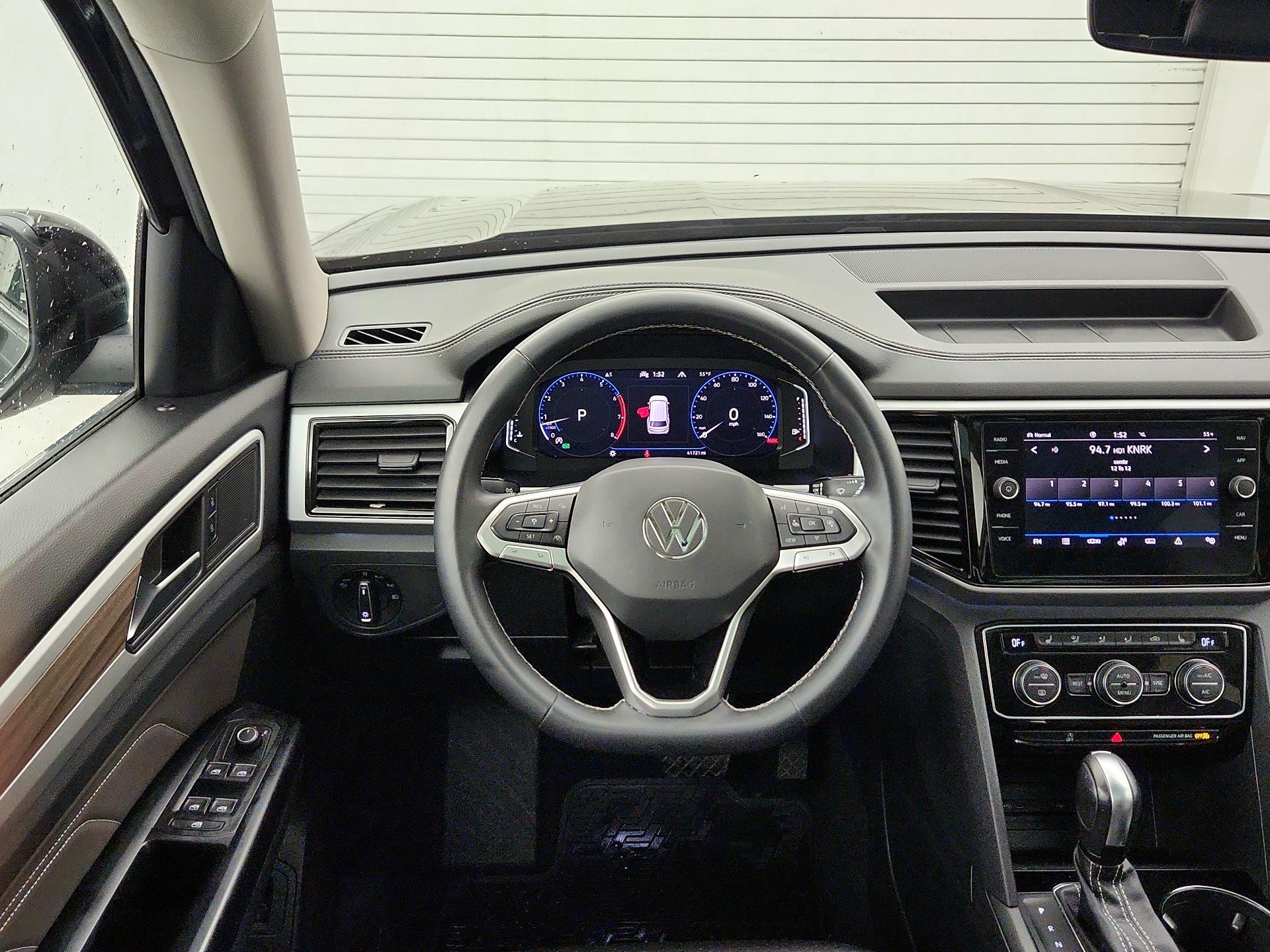 Thumbnail: 2021 Volkswagen Atlas - 10