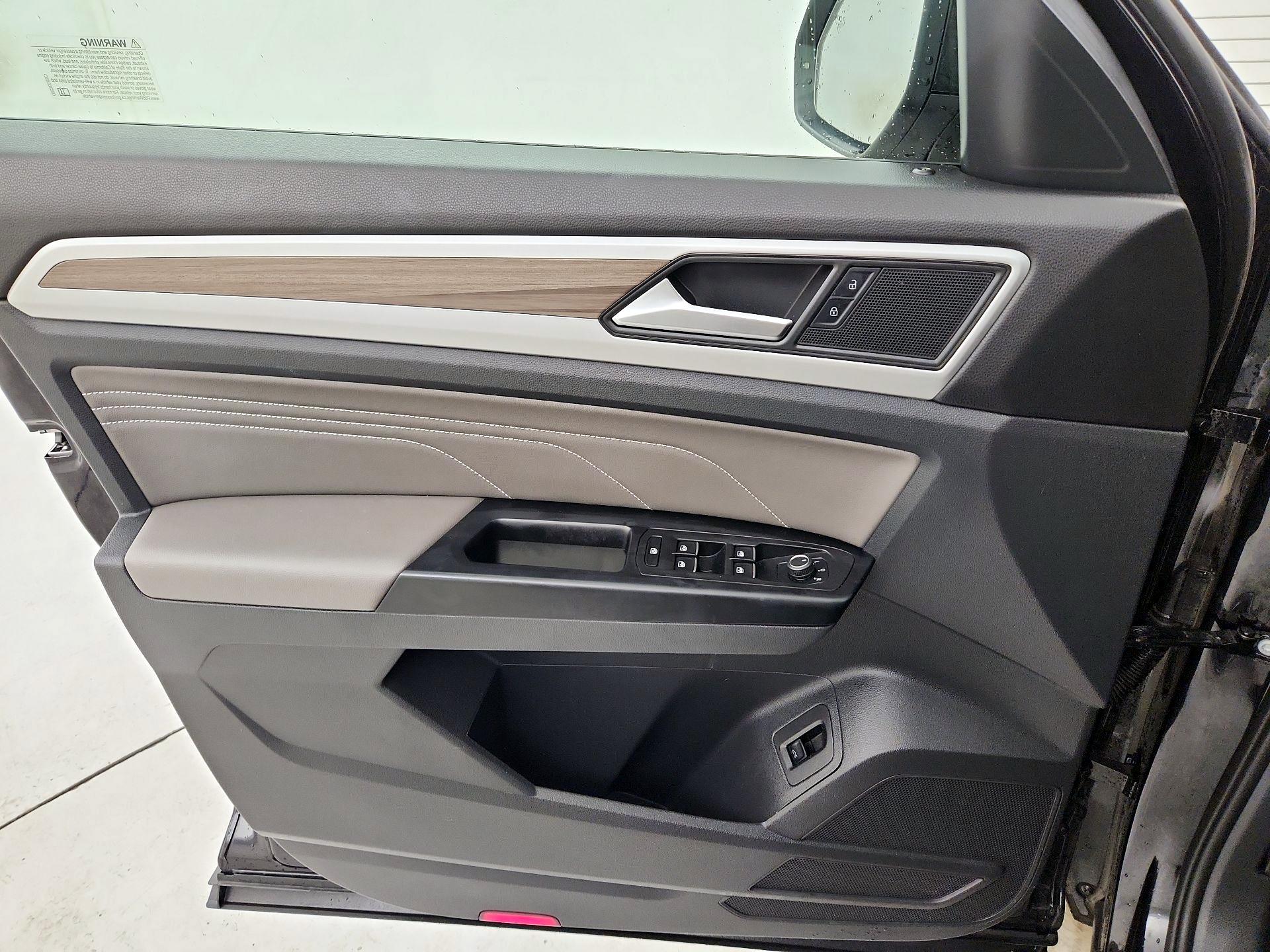 Thumbnail: 2021 Volkswagen Atlas - 12