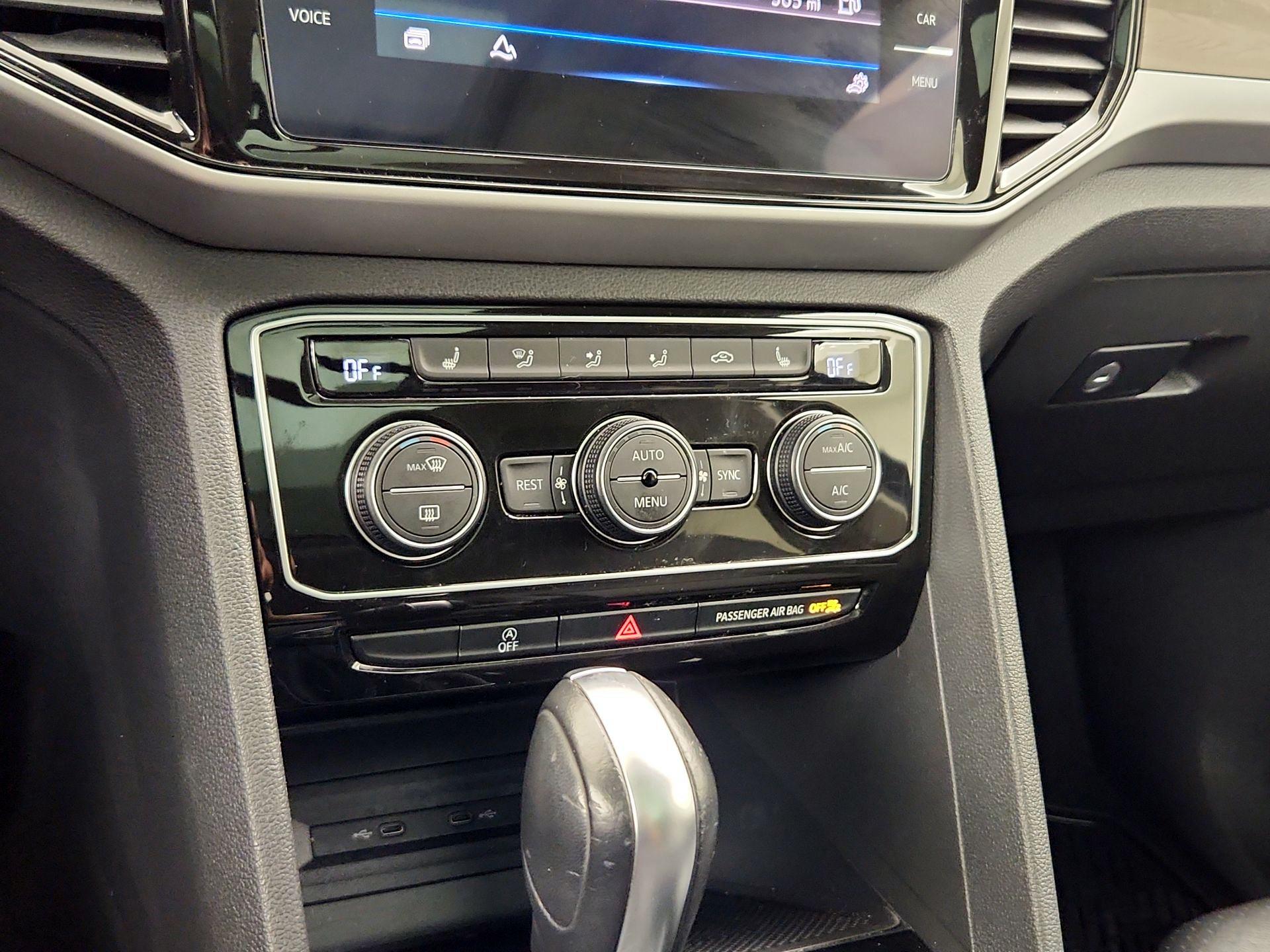 Thumbnail: 2021 Volkswagen Atlas - 16