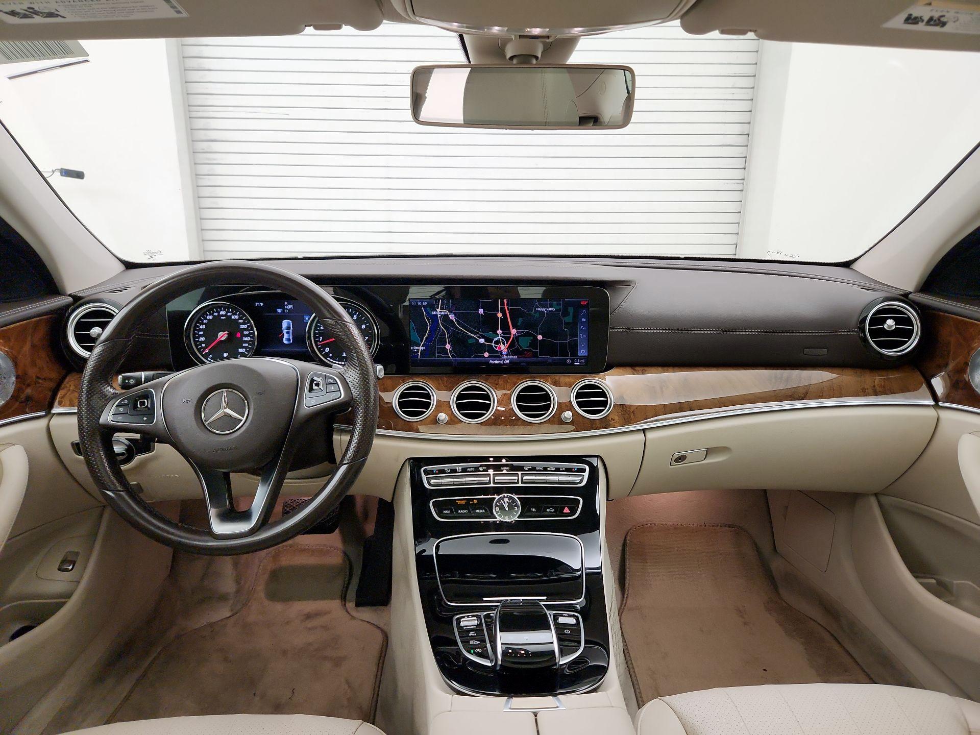 Thumbnail: 2018 Mercedes-Benz E-Class - 9