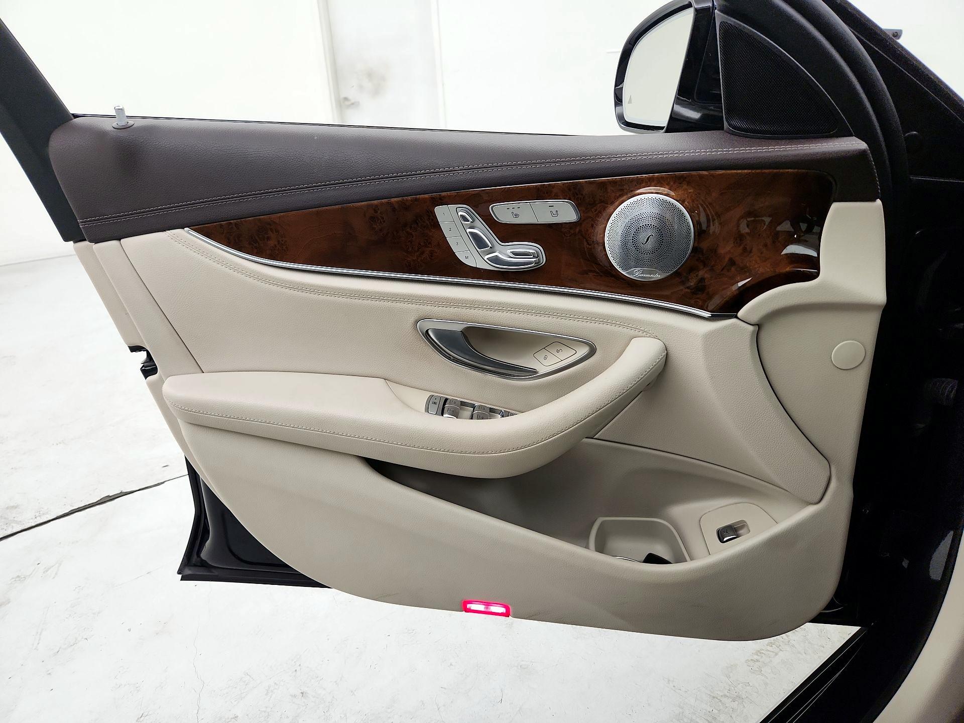 Thumbnail: 2018 Mercedes-Benz E-Class - 12