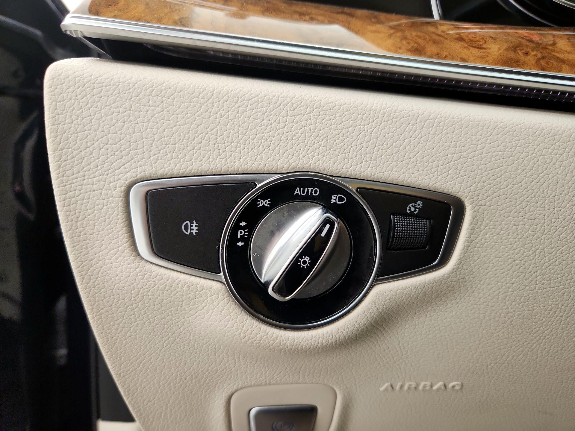 Thumbnail: 2018 Mercedes-Benz E-Class - 13