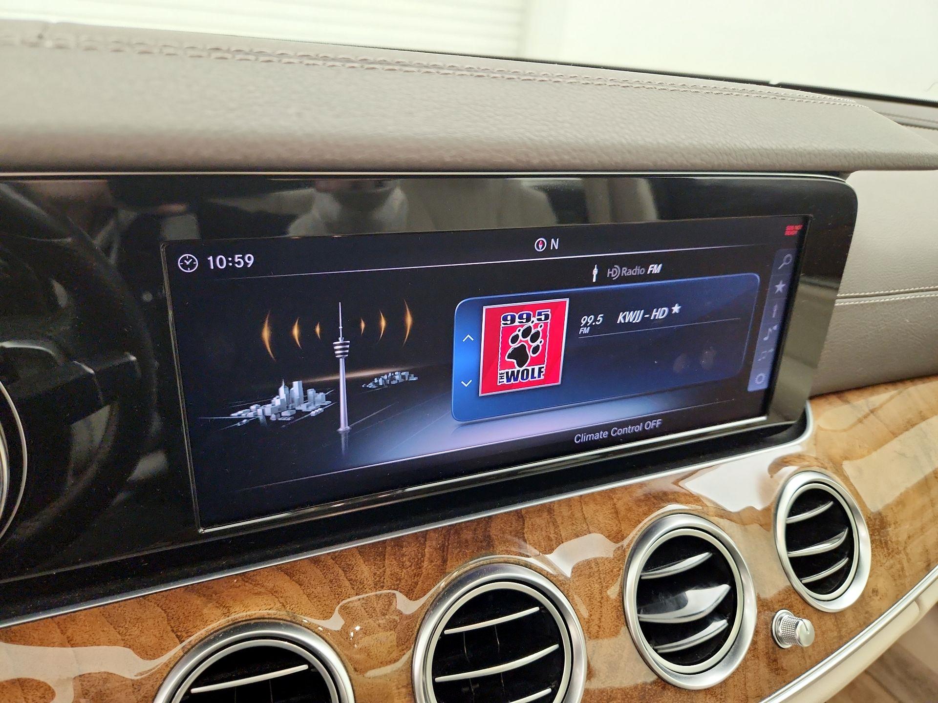 Thumbnail: 2018 Mercedes-Benz E-Class - 16