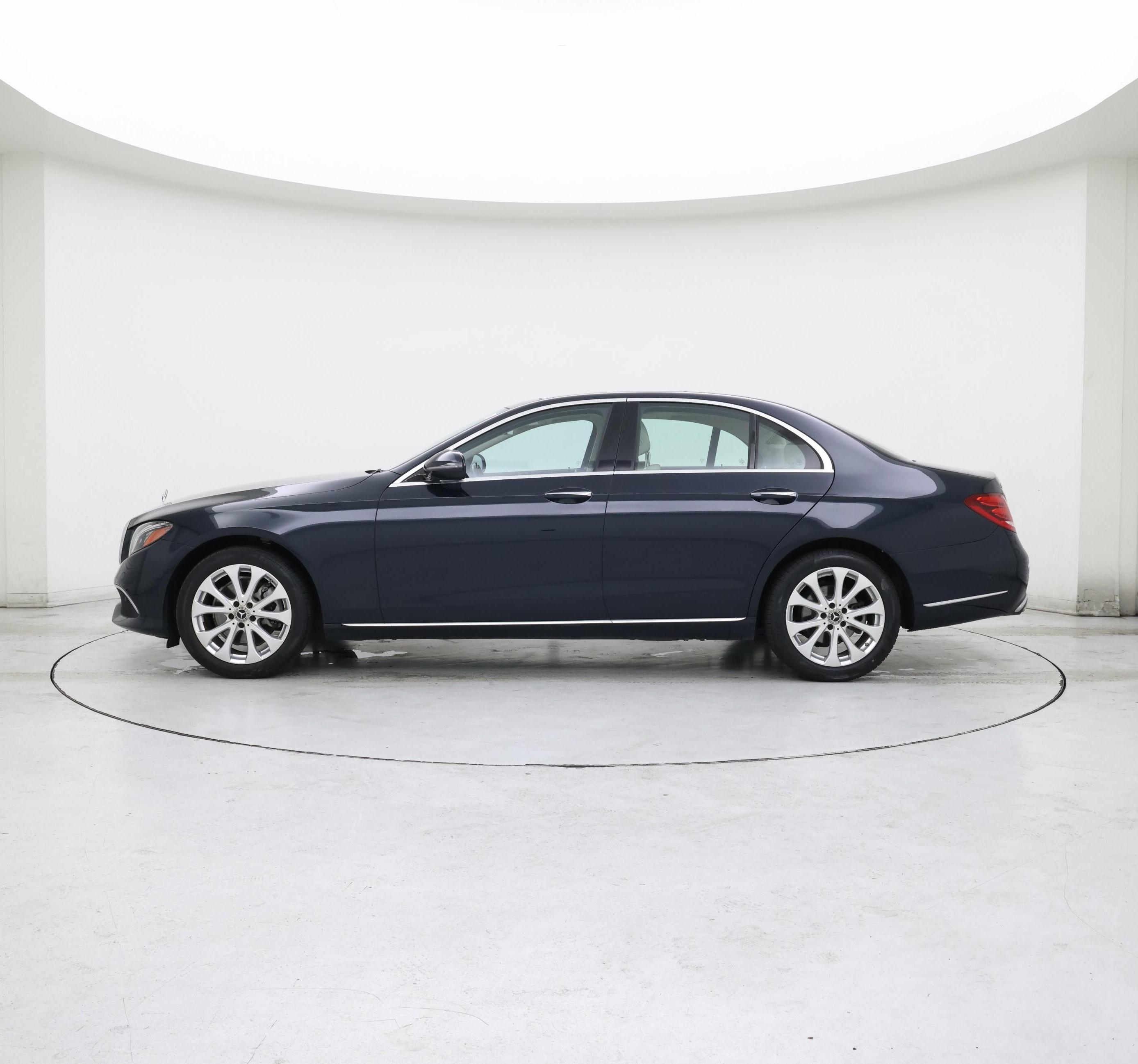 Thumbnail: 2018 Mercedes-Benz E-Class - 3