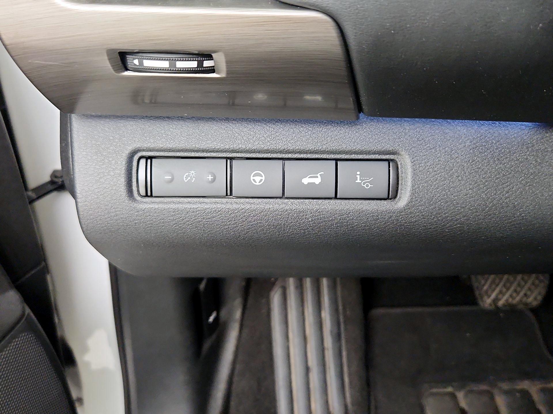 Thumbnail: 2023 Nissan Pathfinder - 13