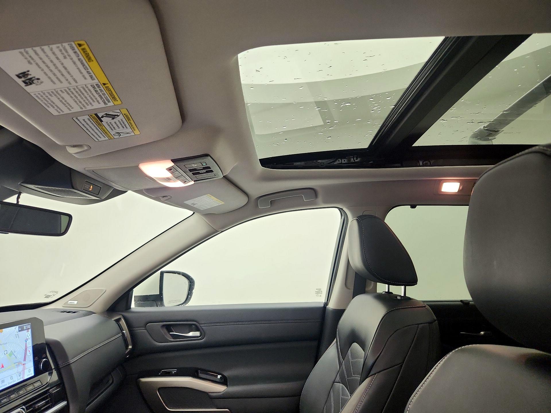 Thumbnail: 2023 Nissan Pathfinder - 20