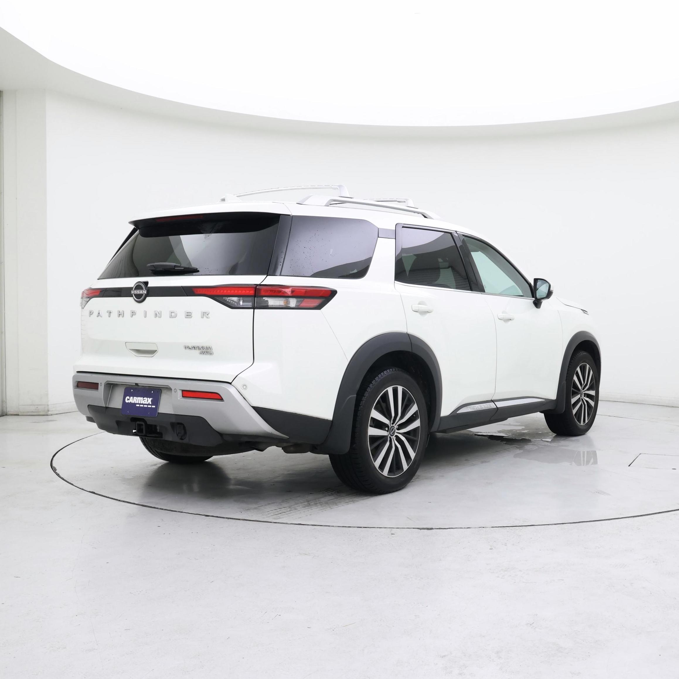 Thumbnail: 2023 Nissan Pathfinder - 8