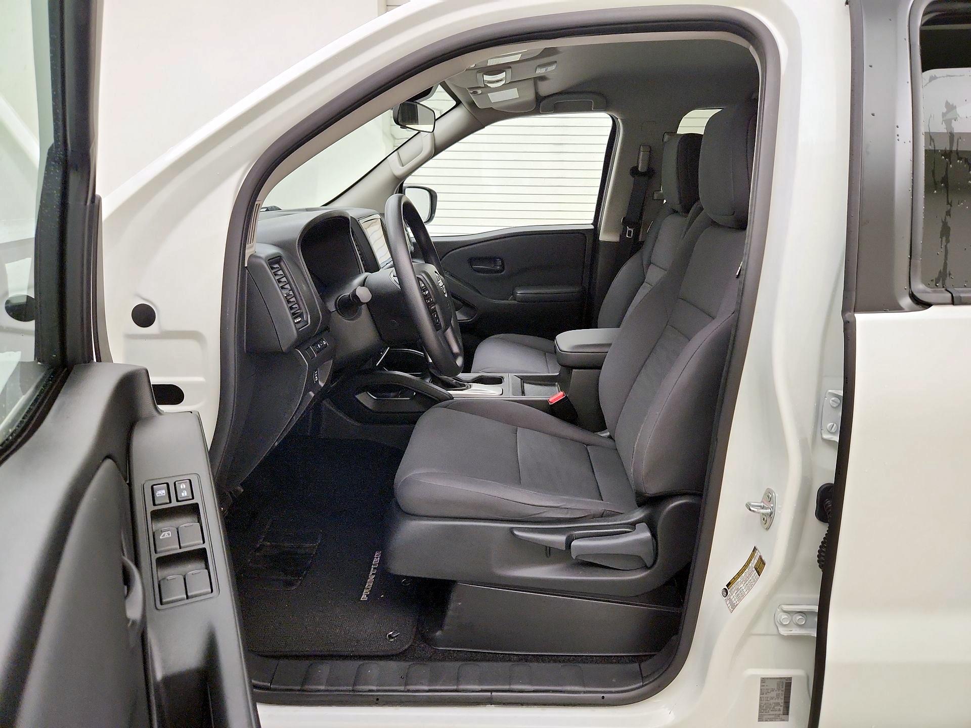 Thumbnail: 2024 Nissan Frontier - 11