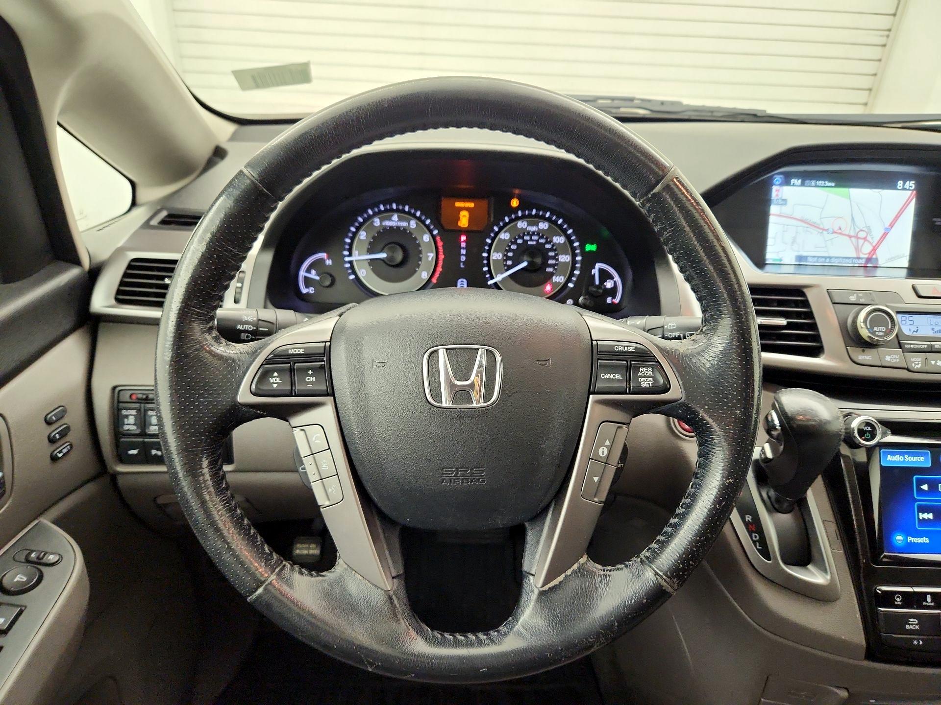 Thumbnail: 2015 Honda Odyssey - 10