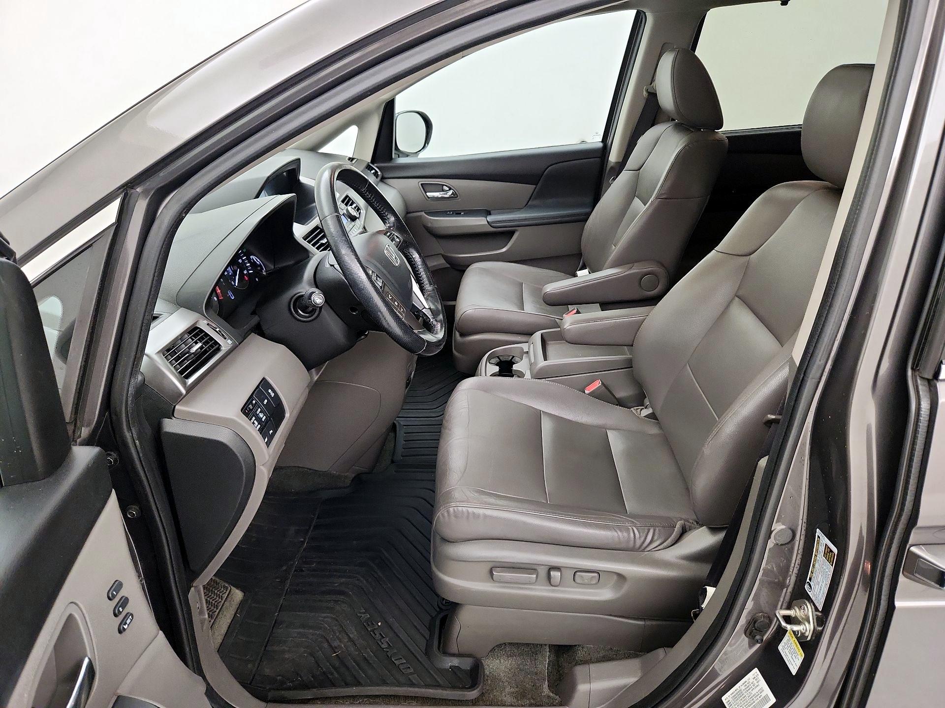 Thumbnail: 2015 Honda Odyssey - 11