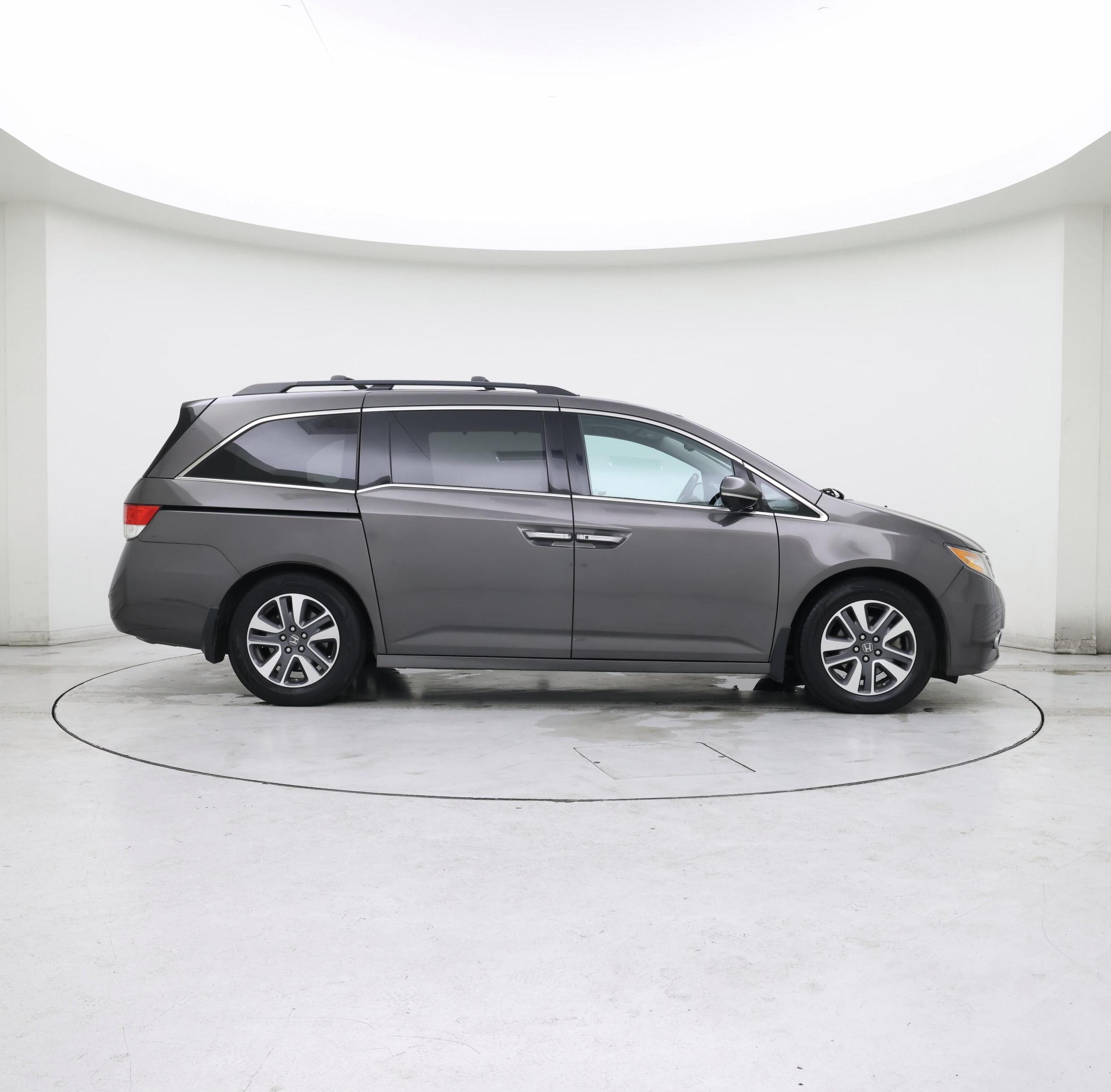Thumbnail: 2015 Honda Odyssey - 7