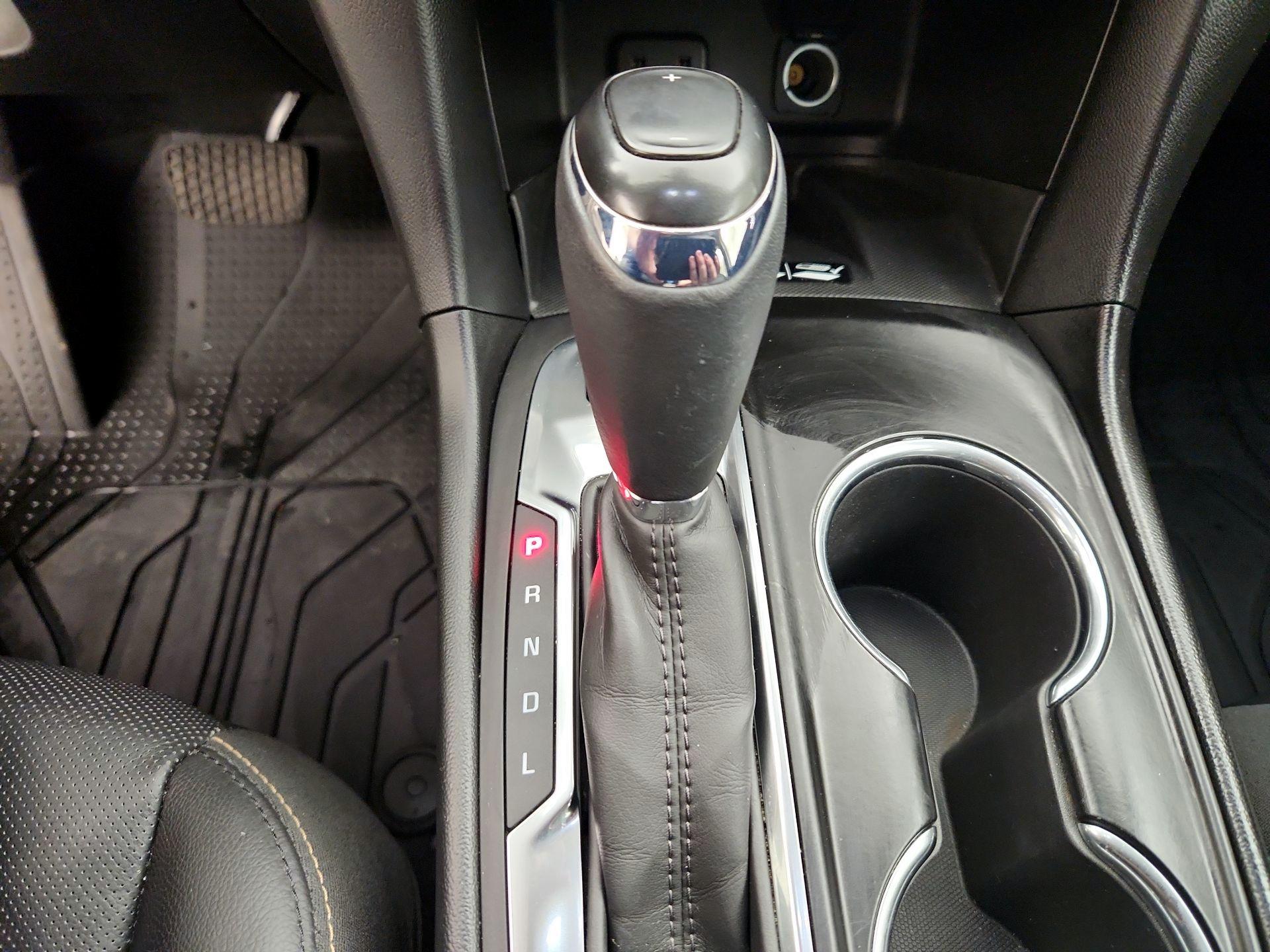 Thumbnail: 2018 Chevrolet Equinox - 17