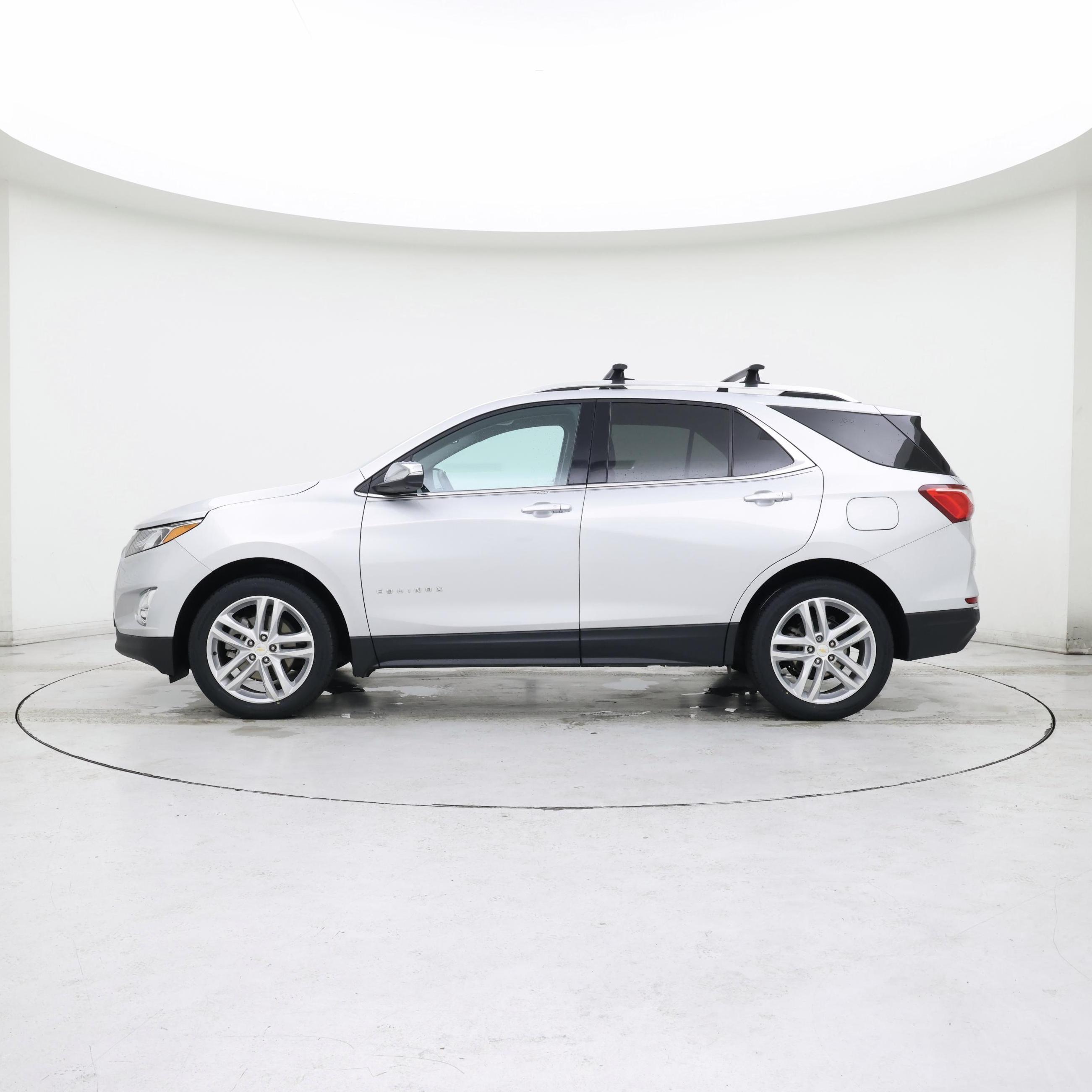 Thumbnail: 2018 Chevrolet Equinox - 3