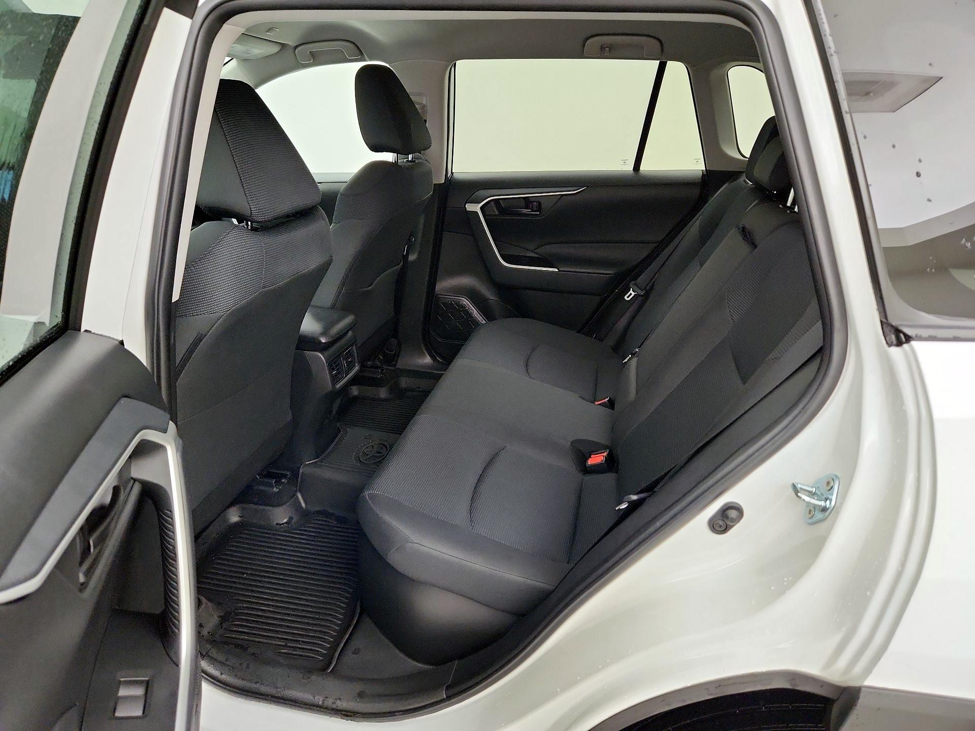 Thumbnail: 2025 Toyota RAV4 - 19