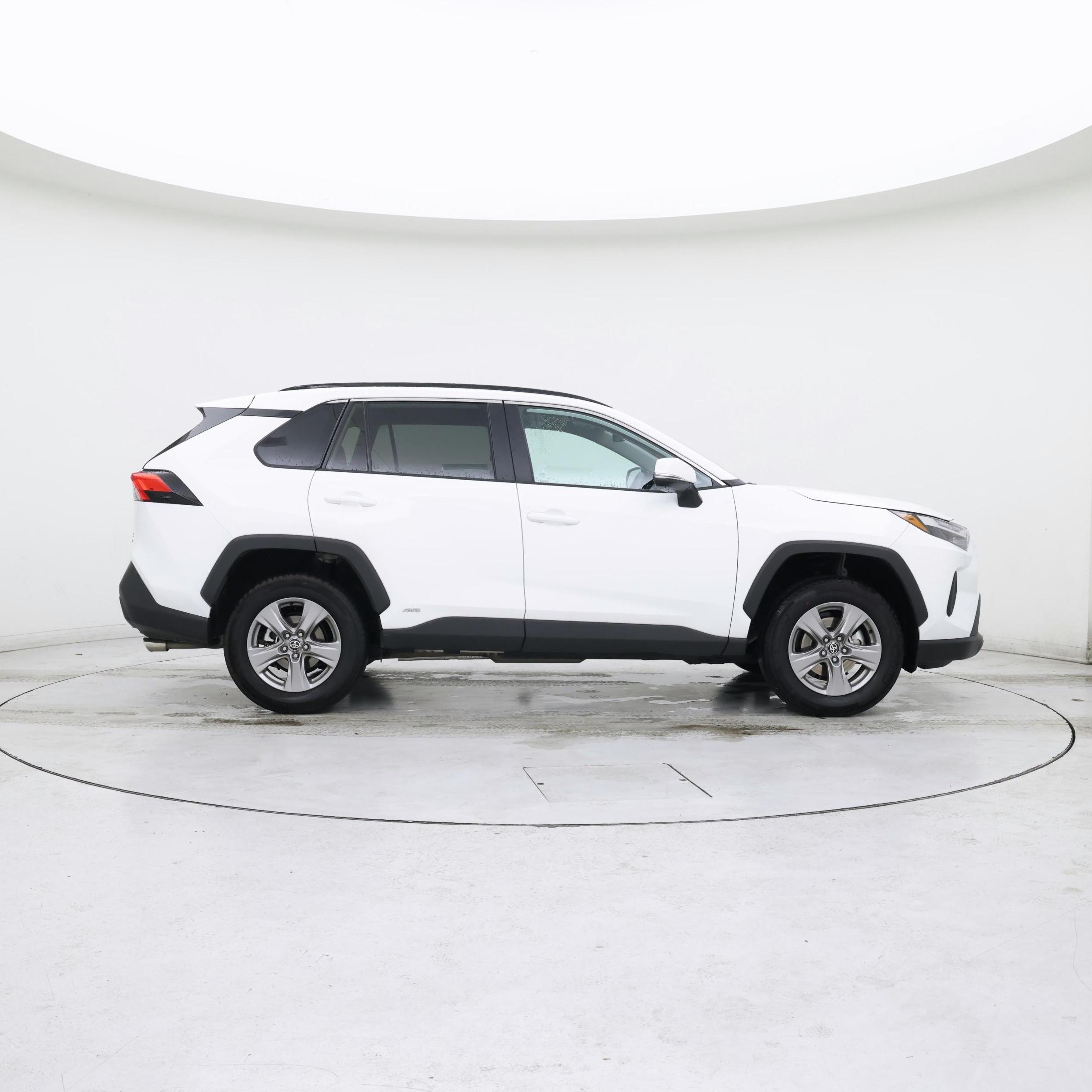 Thumbnail: 2025 Toyota RAV4 - 7