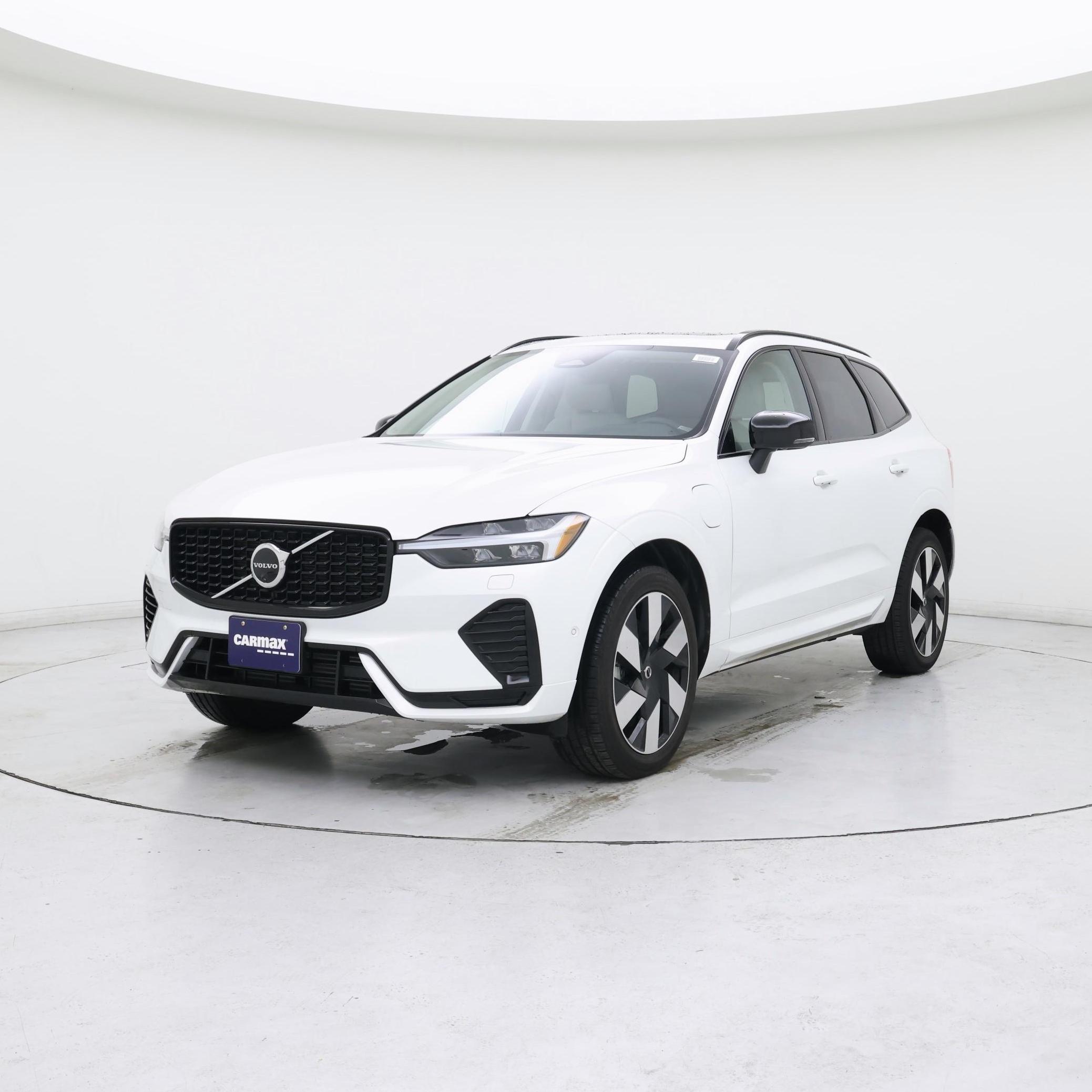 Thumbnail: 2025 Volvo XC60 - 4