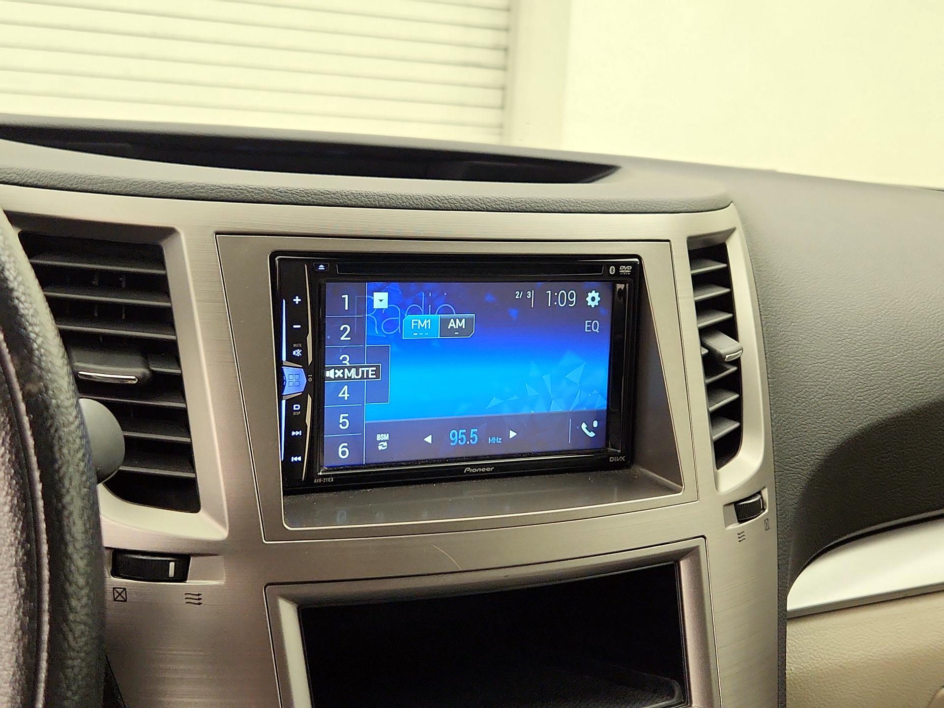 Thumbnail: 2014 Subaru Outback - 15