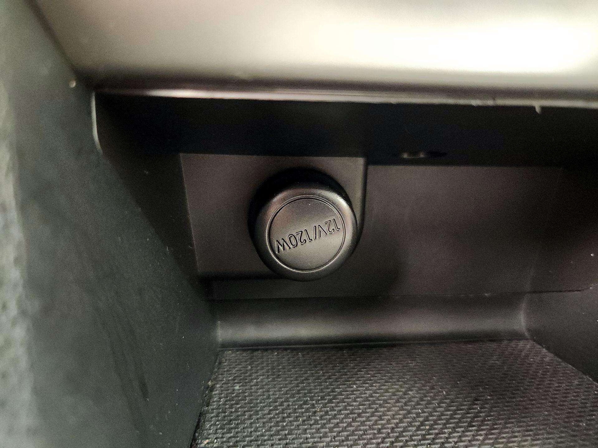 Thumbnail: 2014 Subaru Outback - 18