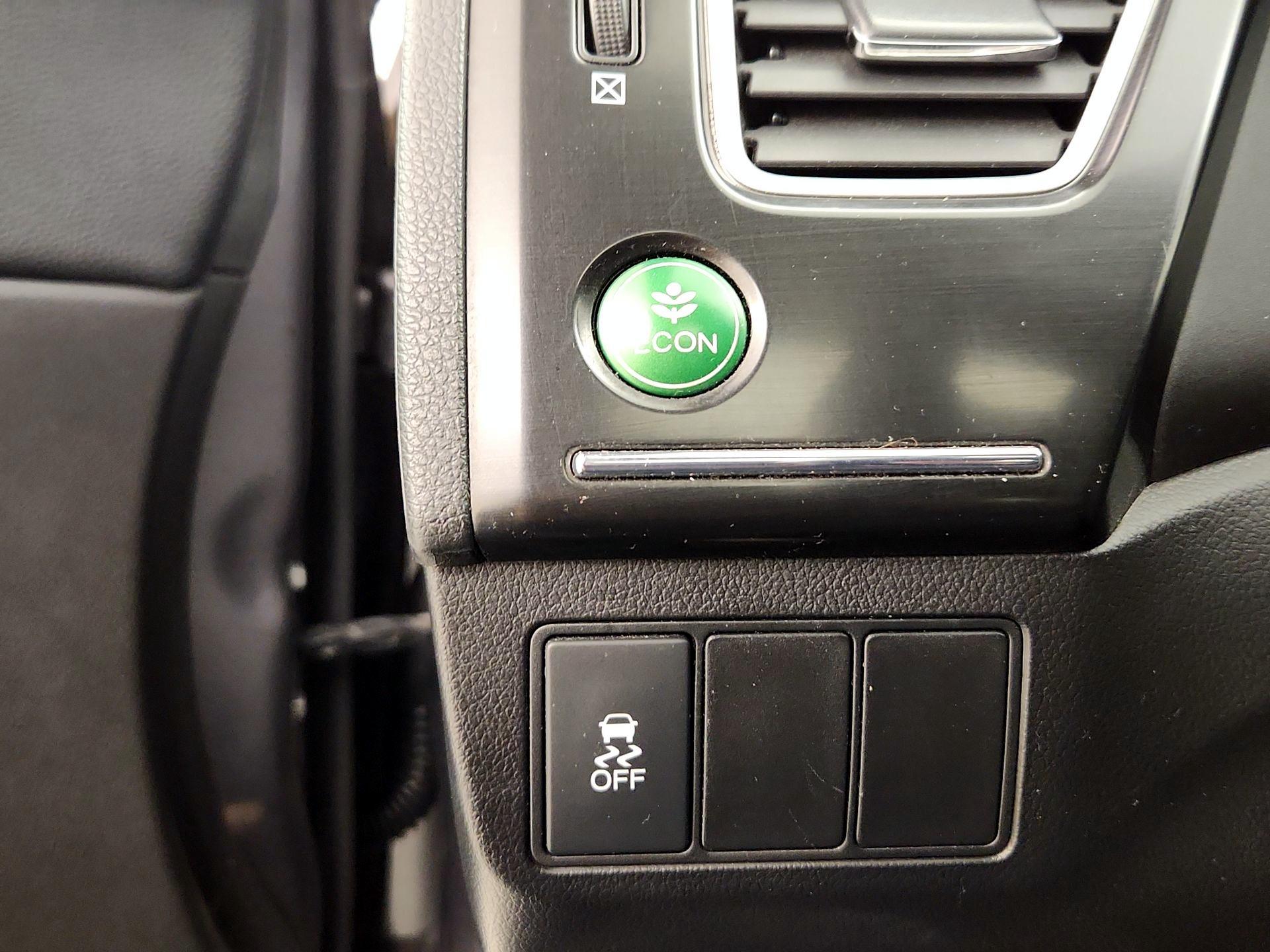 Thumbnail: 2015 Honda Civic - 13