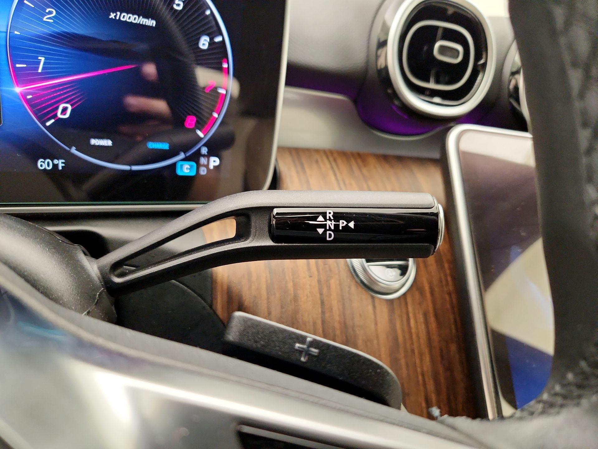 Thumbnail: 2024 Mercedes-Benz C-Class - 17