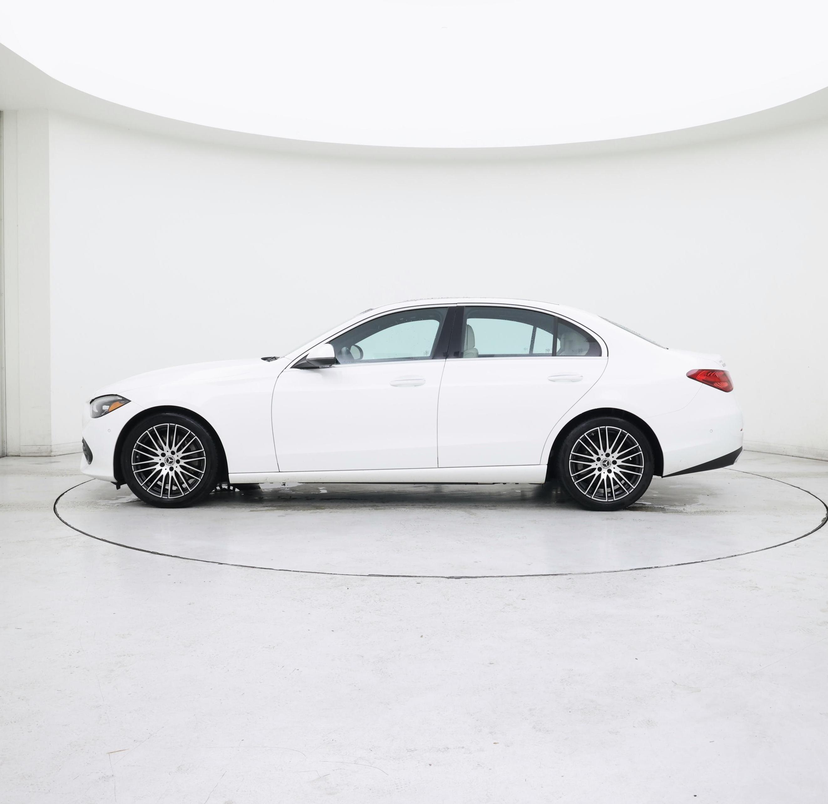 Thumbnail: 2024 Mercedes-Benz C-Class - 3