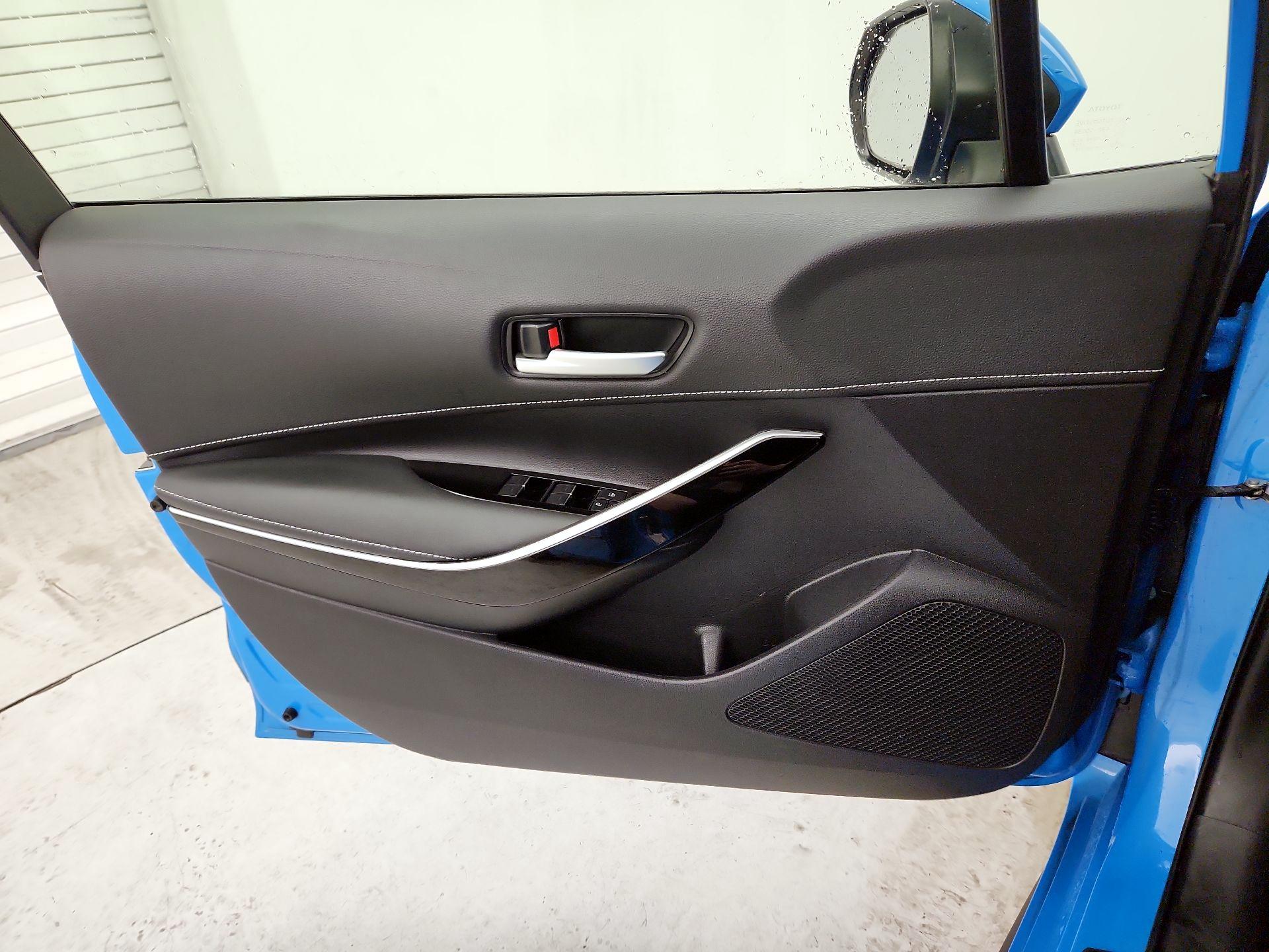 Thumbnail: 2021 Toyota Corolla - 12