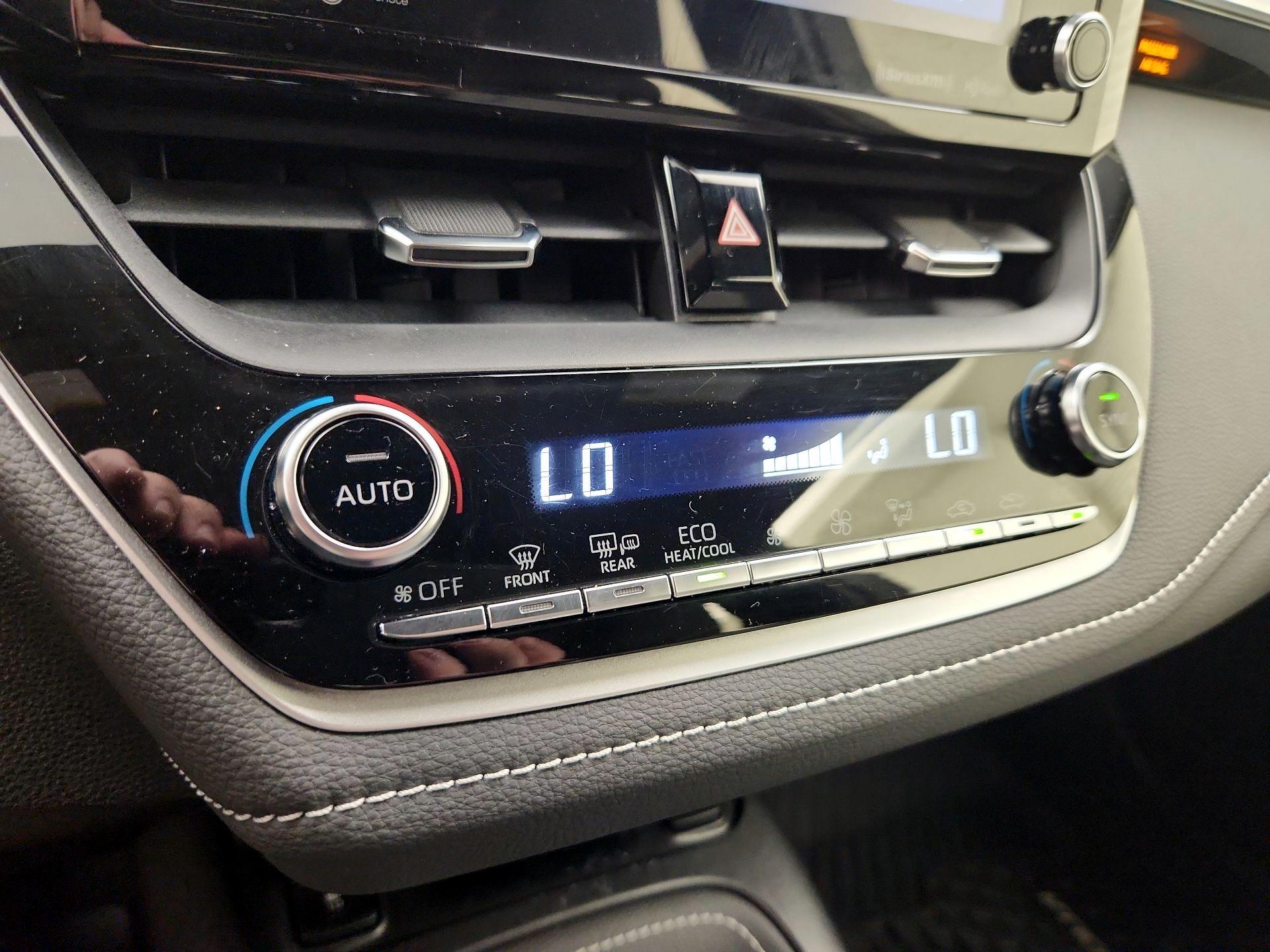 Thumbnail: 2021 Toyota Corolla - 16