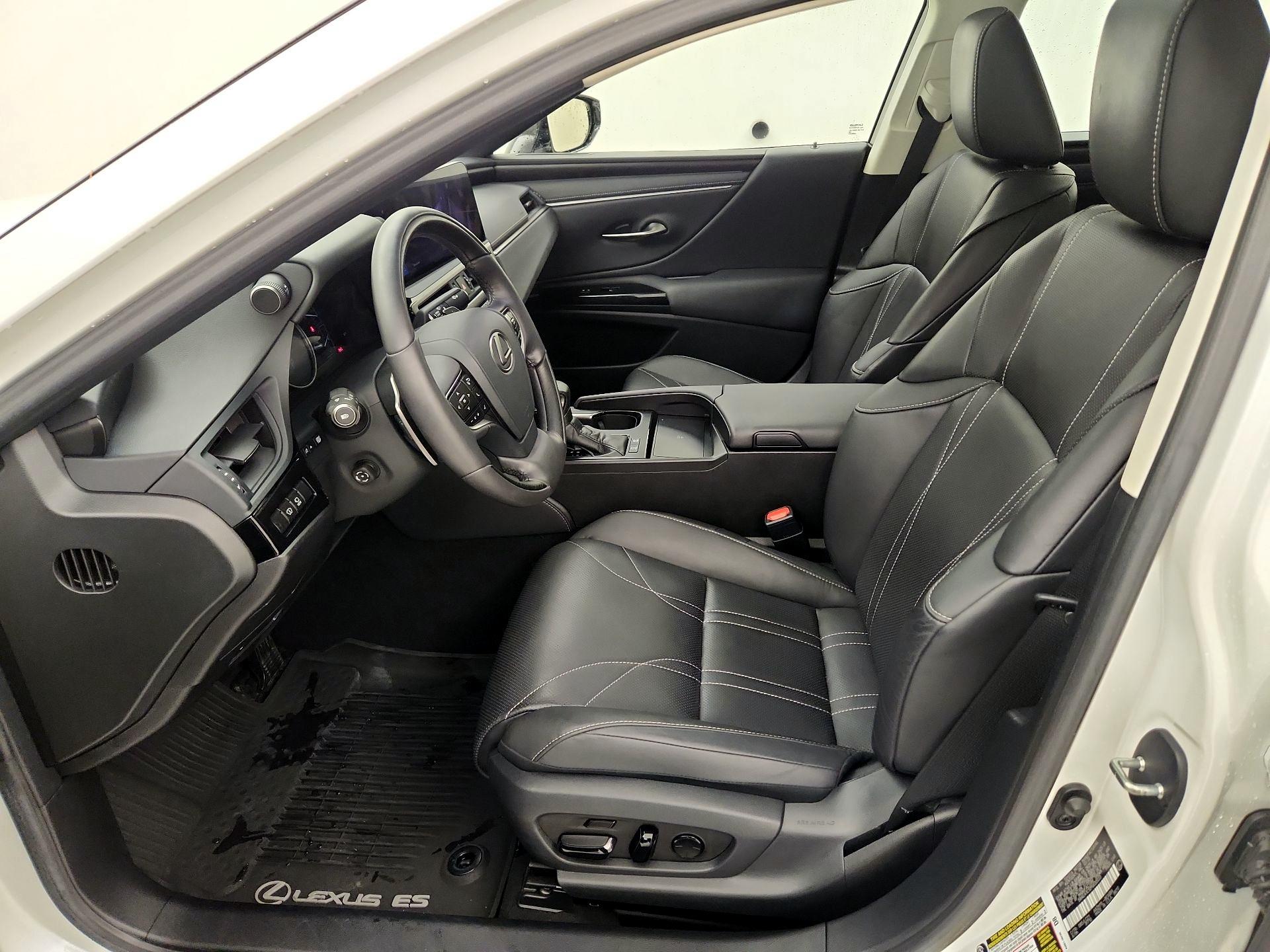 Thumbnail: 2023 Lexus ES - 11