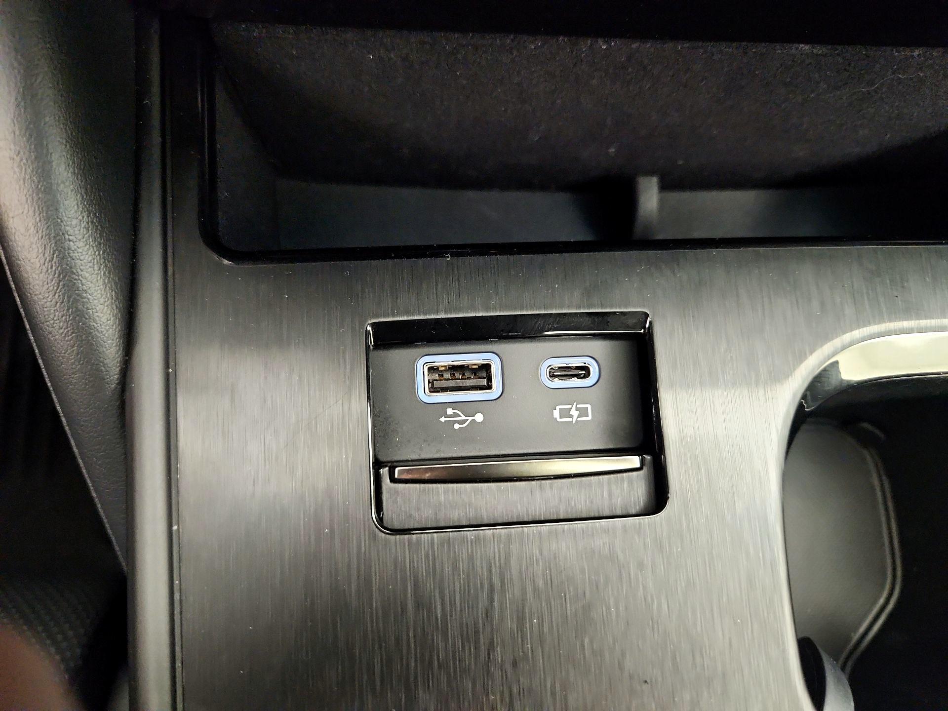 Thumbnail: 2023 Lexus ES - 18