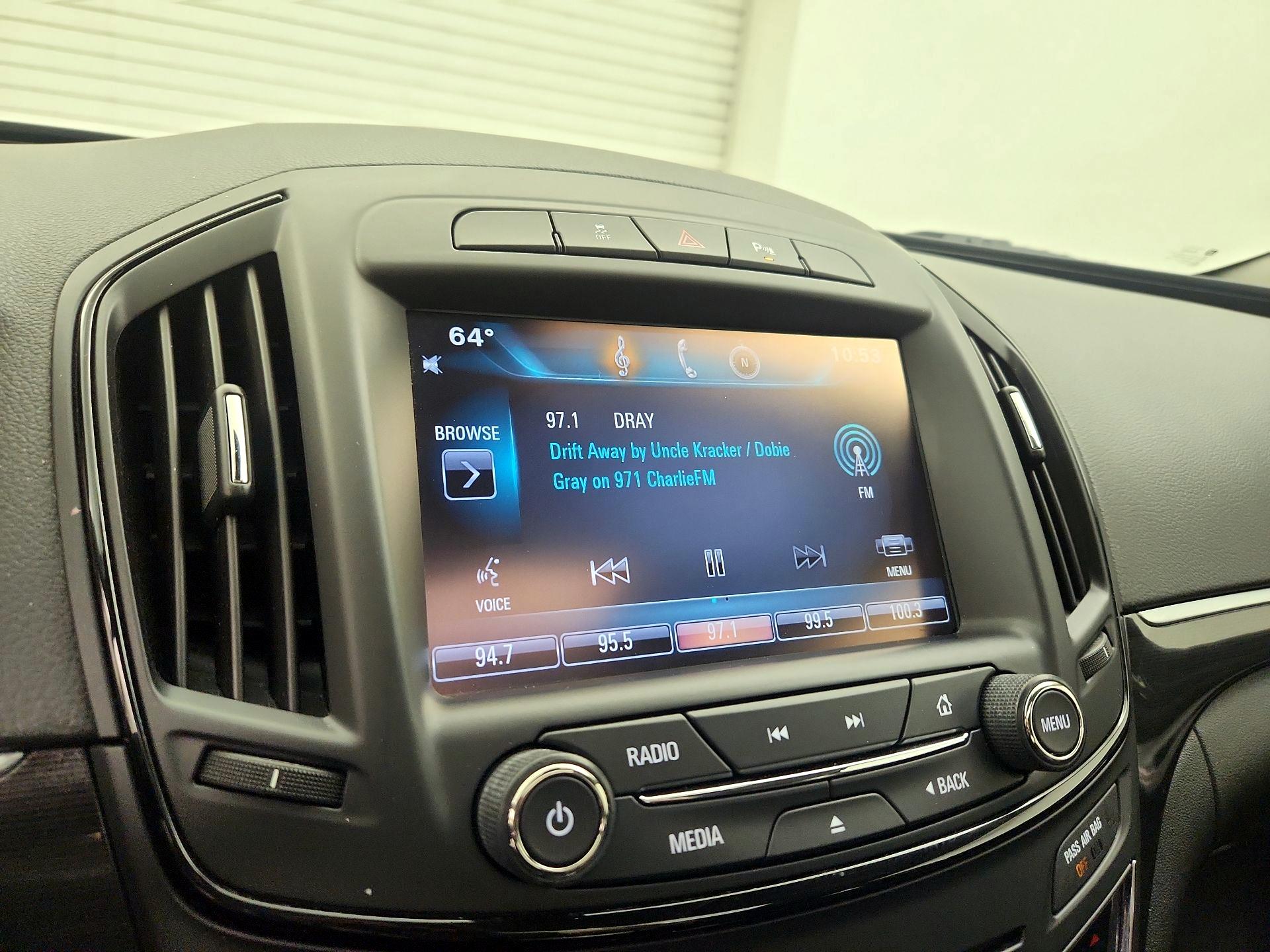 Thumbnail: 2015 Buick Regal - 16