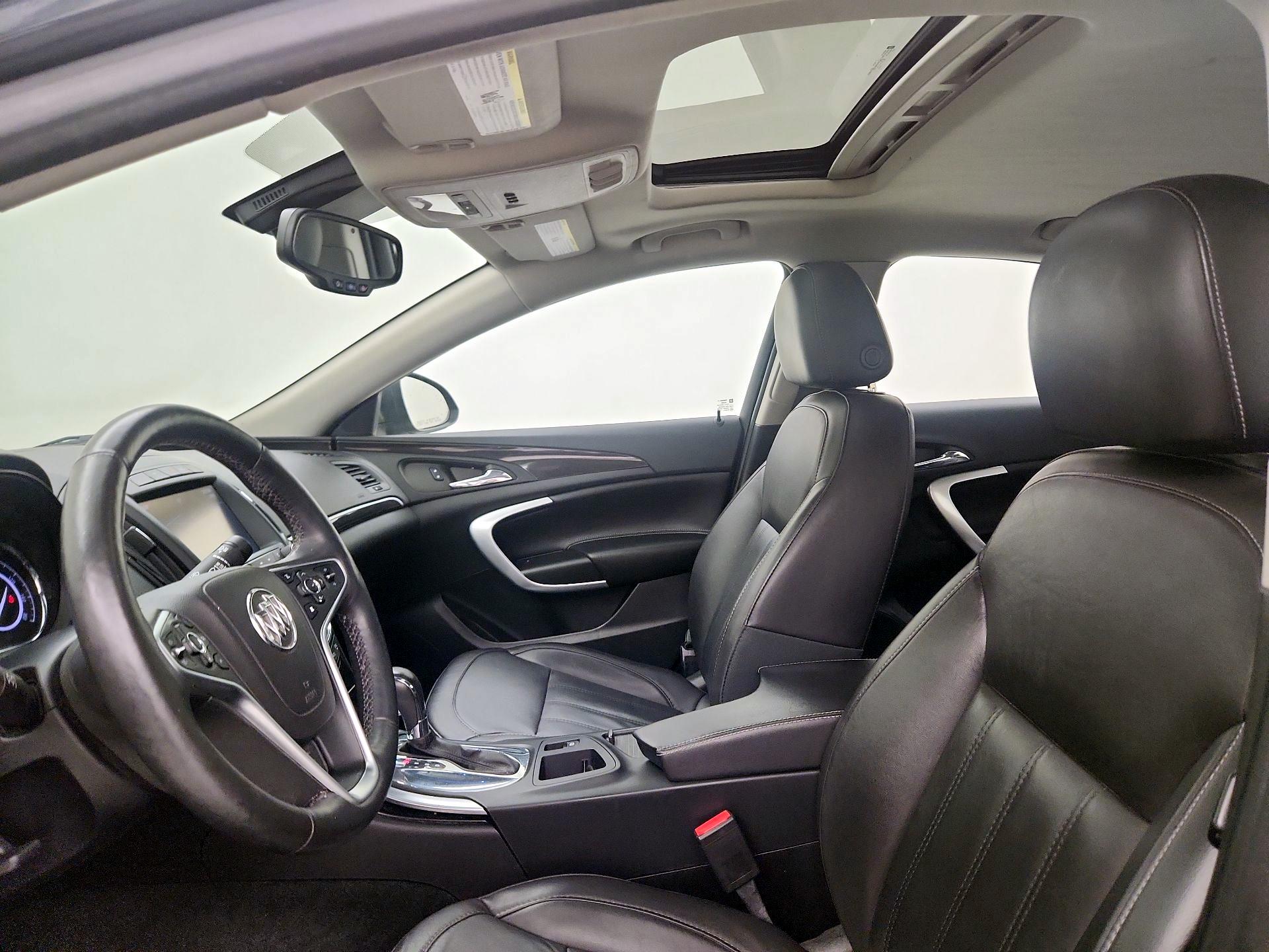 Thumbnail: 2015 Buick Regal - 20