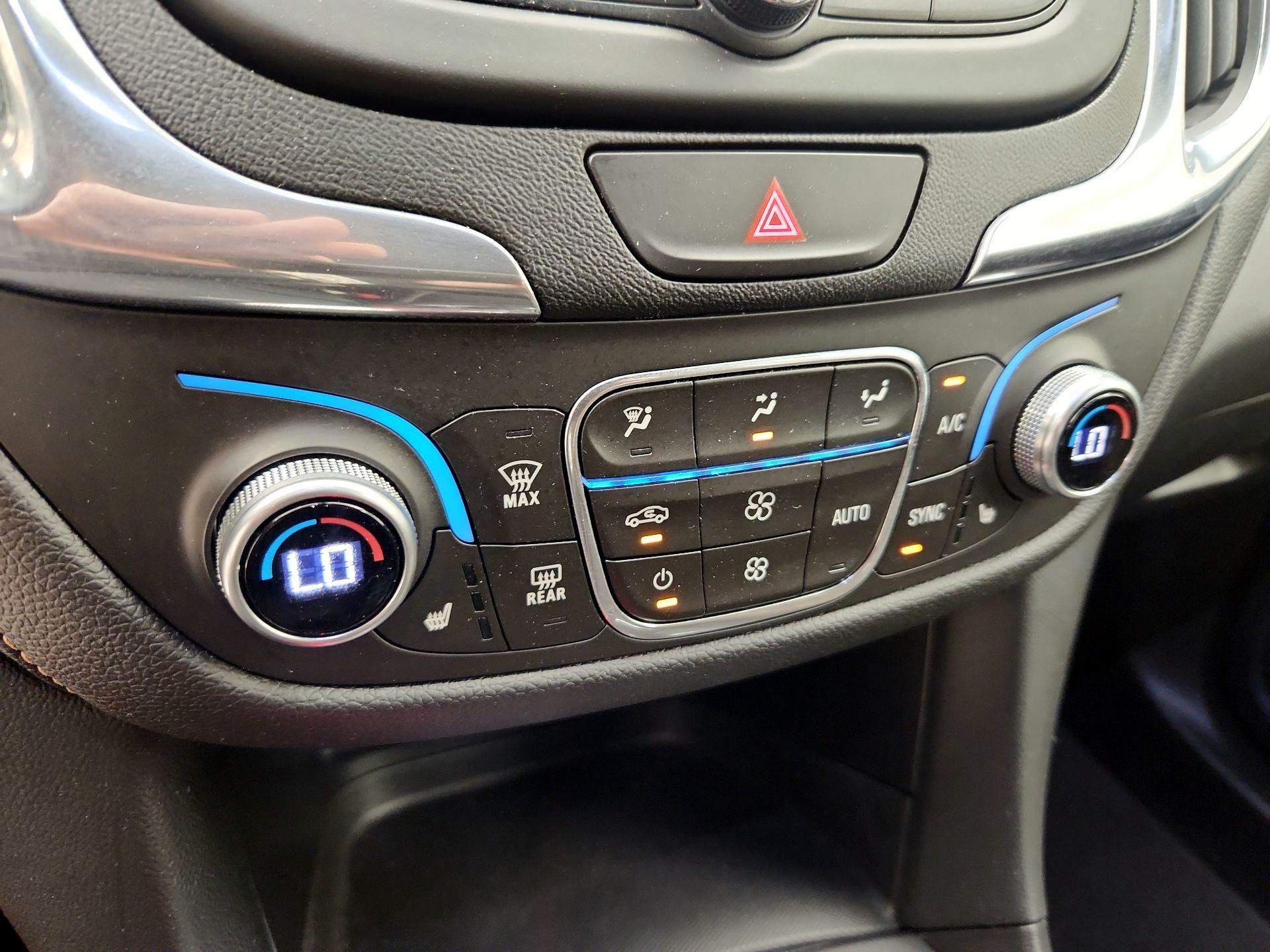 Thumbnail: 2018 Chevrolet Equinox - 16