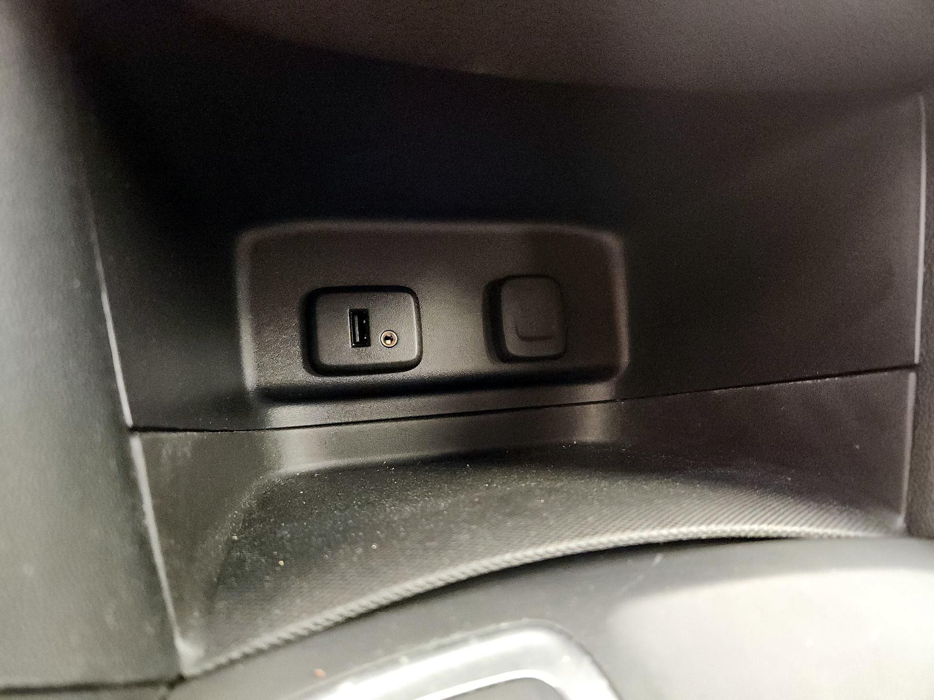 Thumbnail: 2018 Chevrolet Equinox - 18