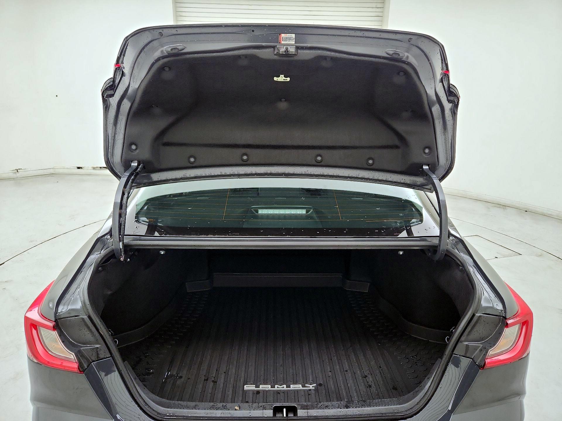 Thumbnail: 2025 Toyota Camry - 20