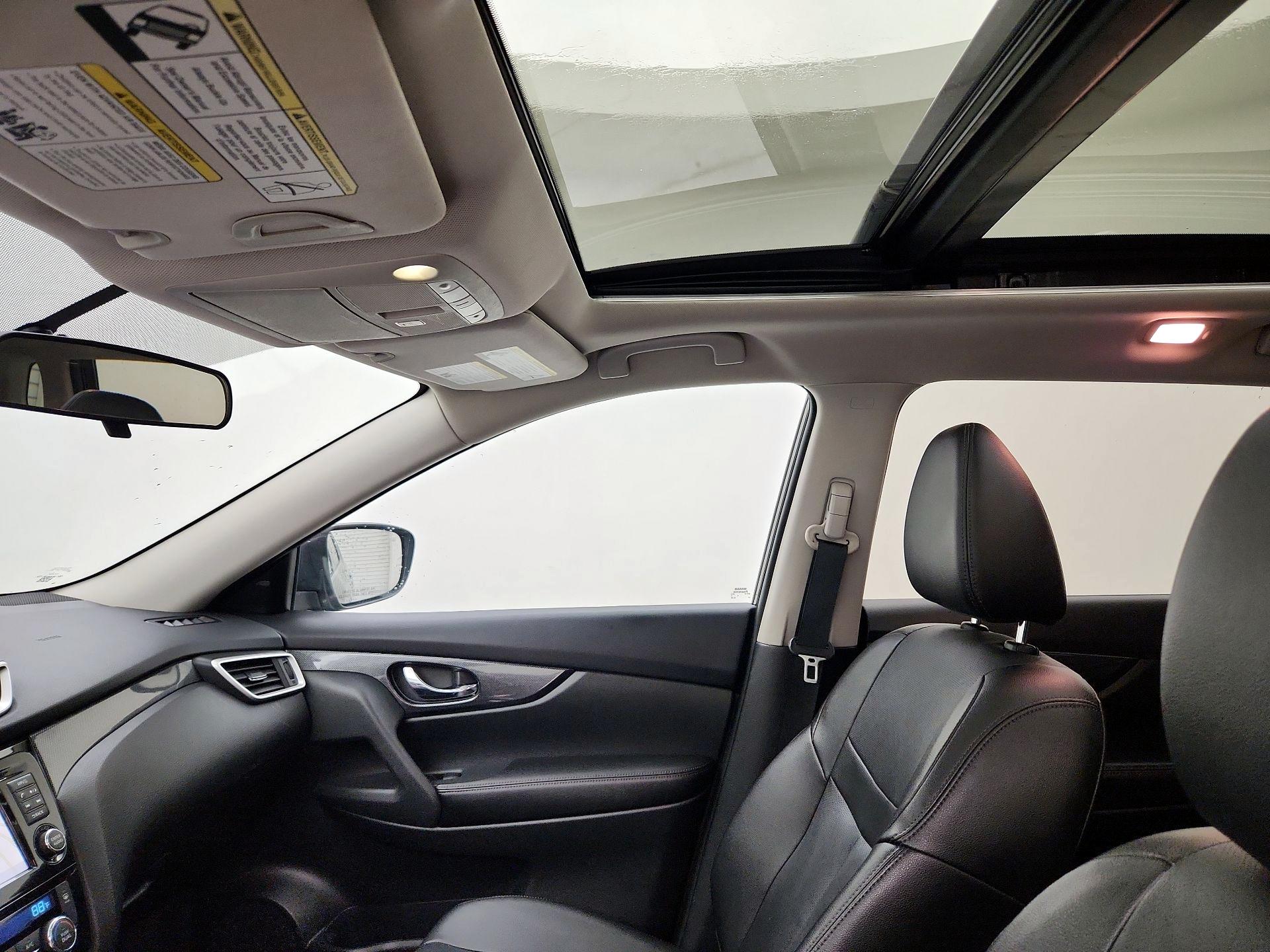 Thumbnail: 2016 Nissan Rogue - 20