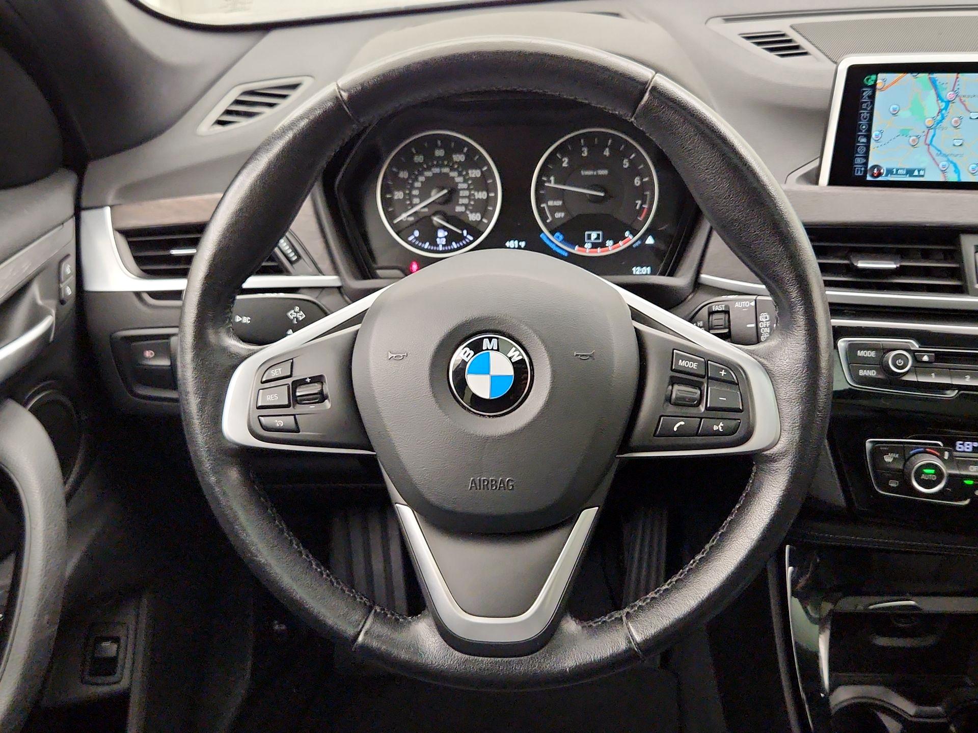 Thumbnail: 2016 BMW X1 - 10