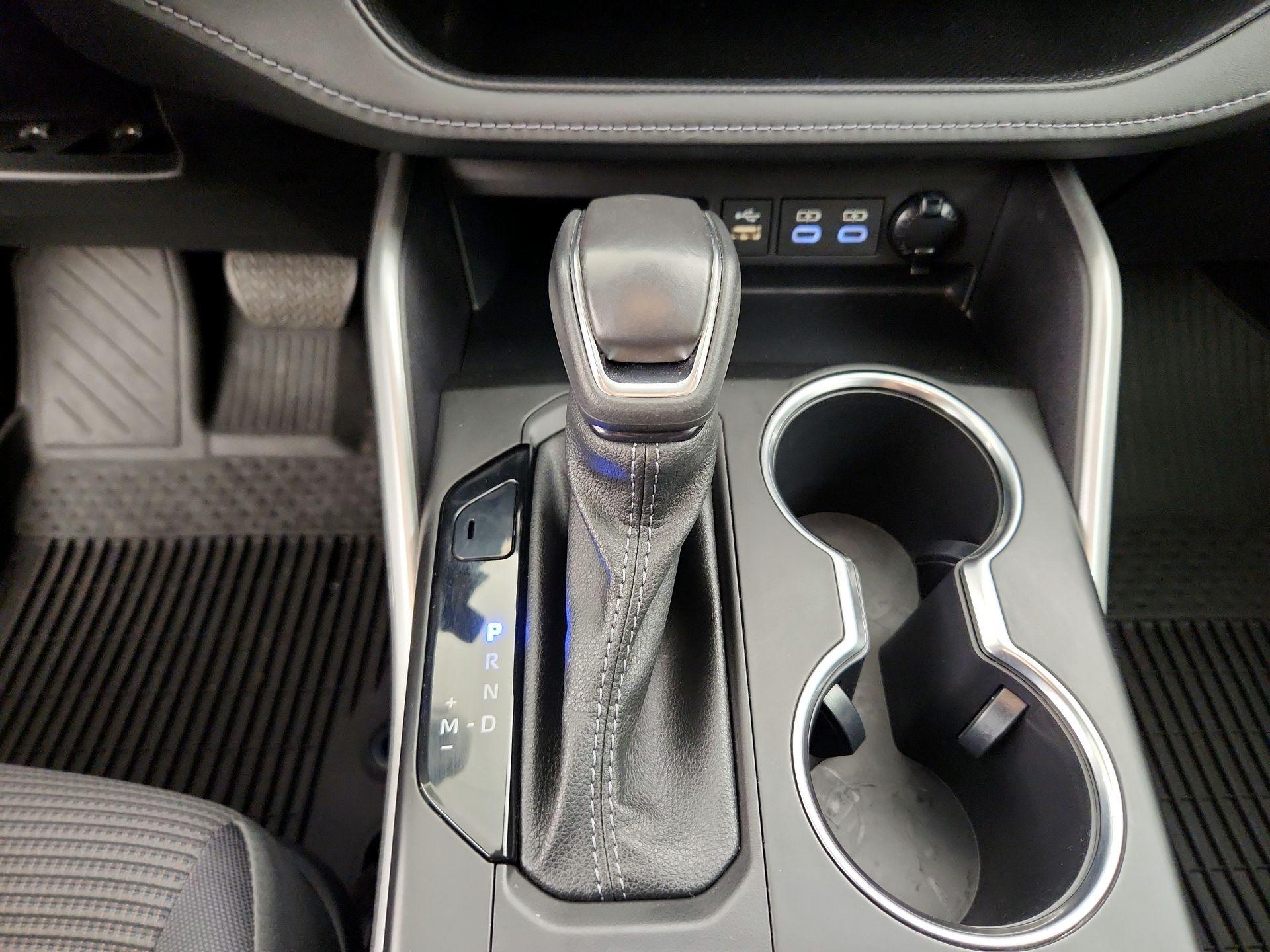 Thumbnail: 2023 Toyota Highlander - 17