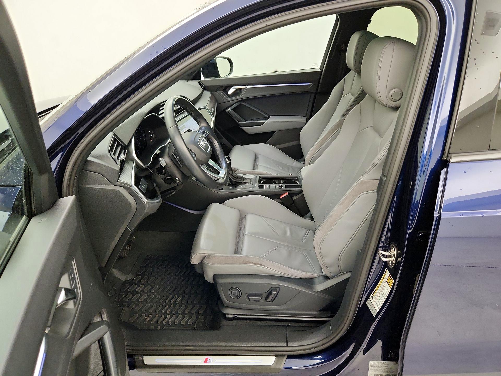 Thumbnail: 2022 Audi Q3 - 11