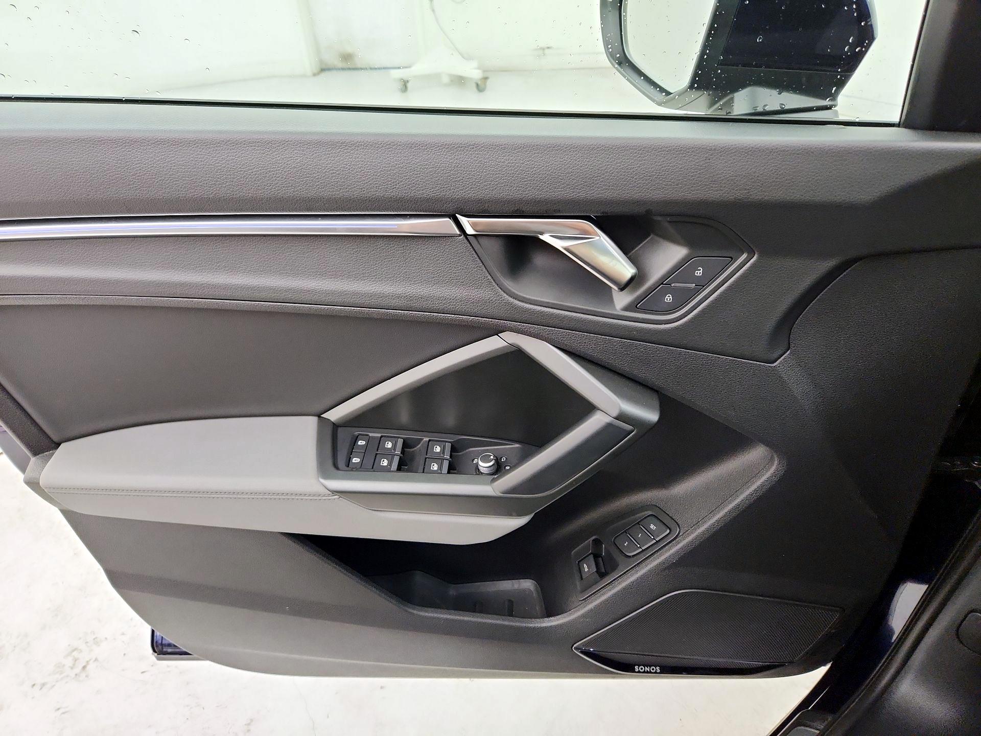 Thumbnail: 2022 Audi Q3 - 12