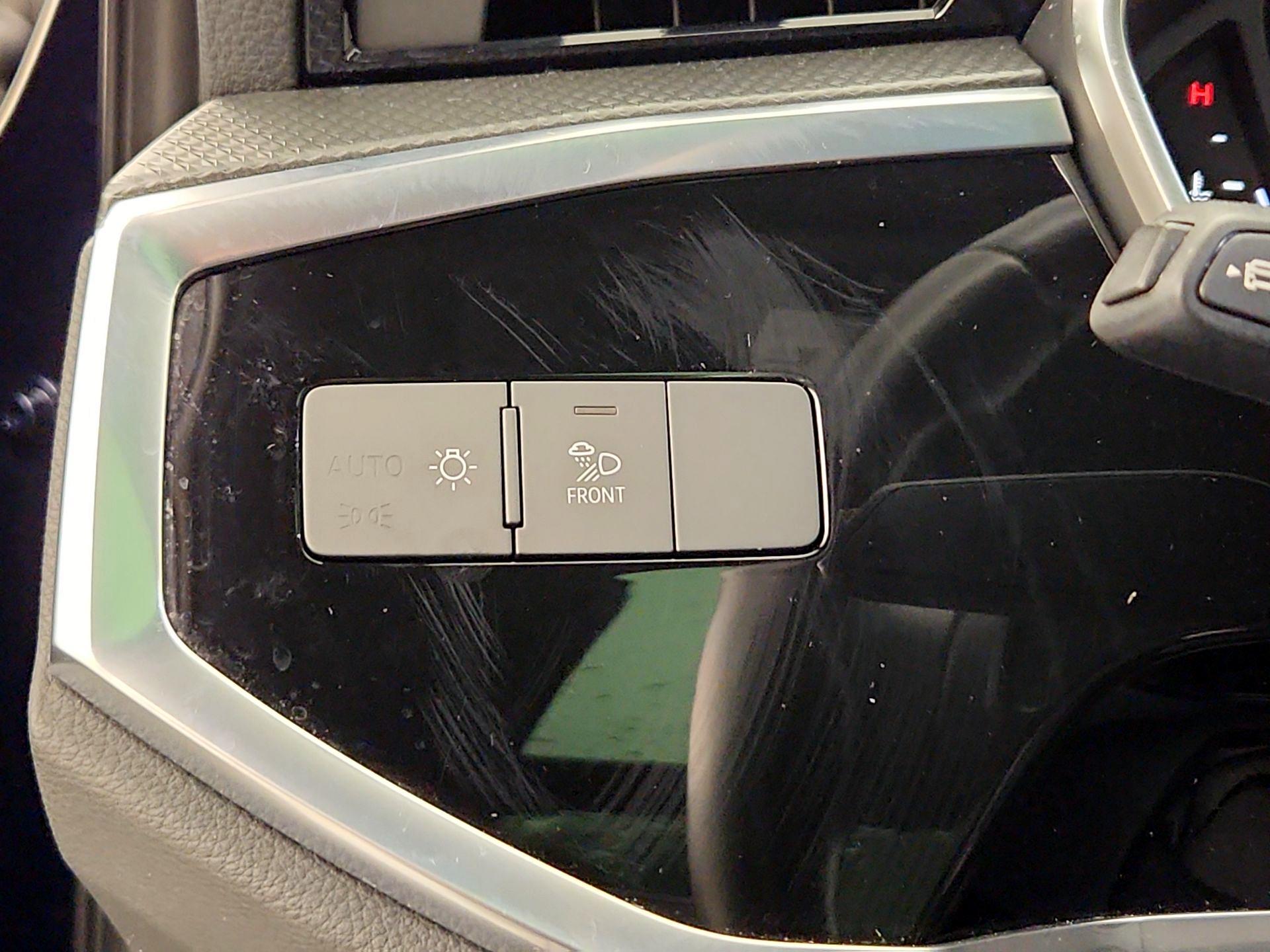 Thumbnail: 2022 Audi Q3 - 13