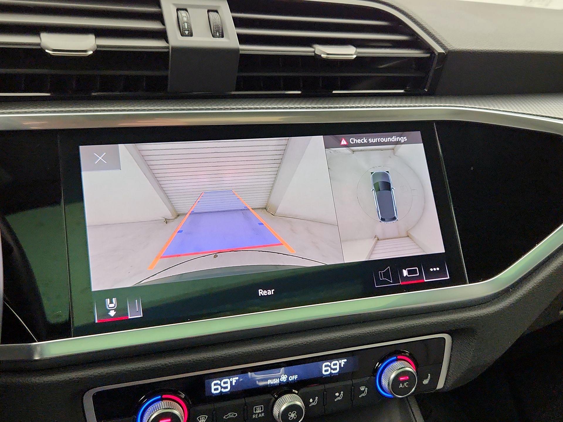 Thumbnail: 2022 Audi Q3 - 15