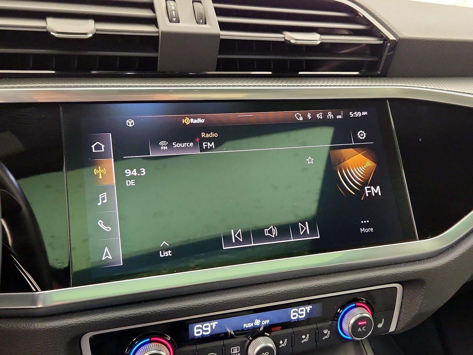 2022 Audi Q3 S Line Premium Plus - Photo 17