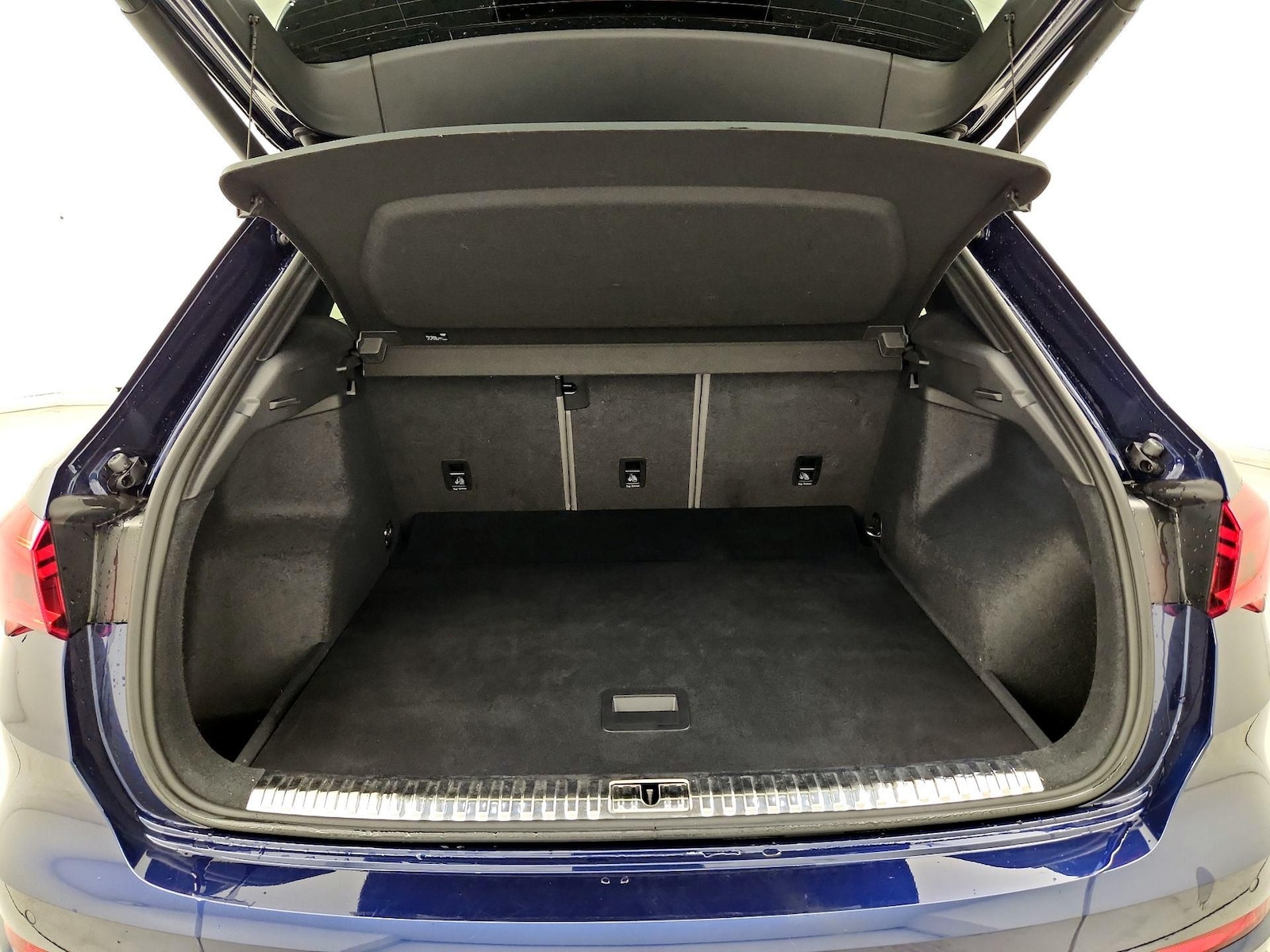 2022 Audi Q3 S Line Premium Plus - Photo 23